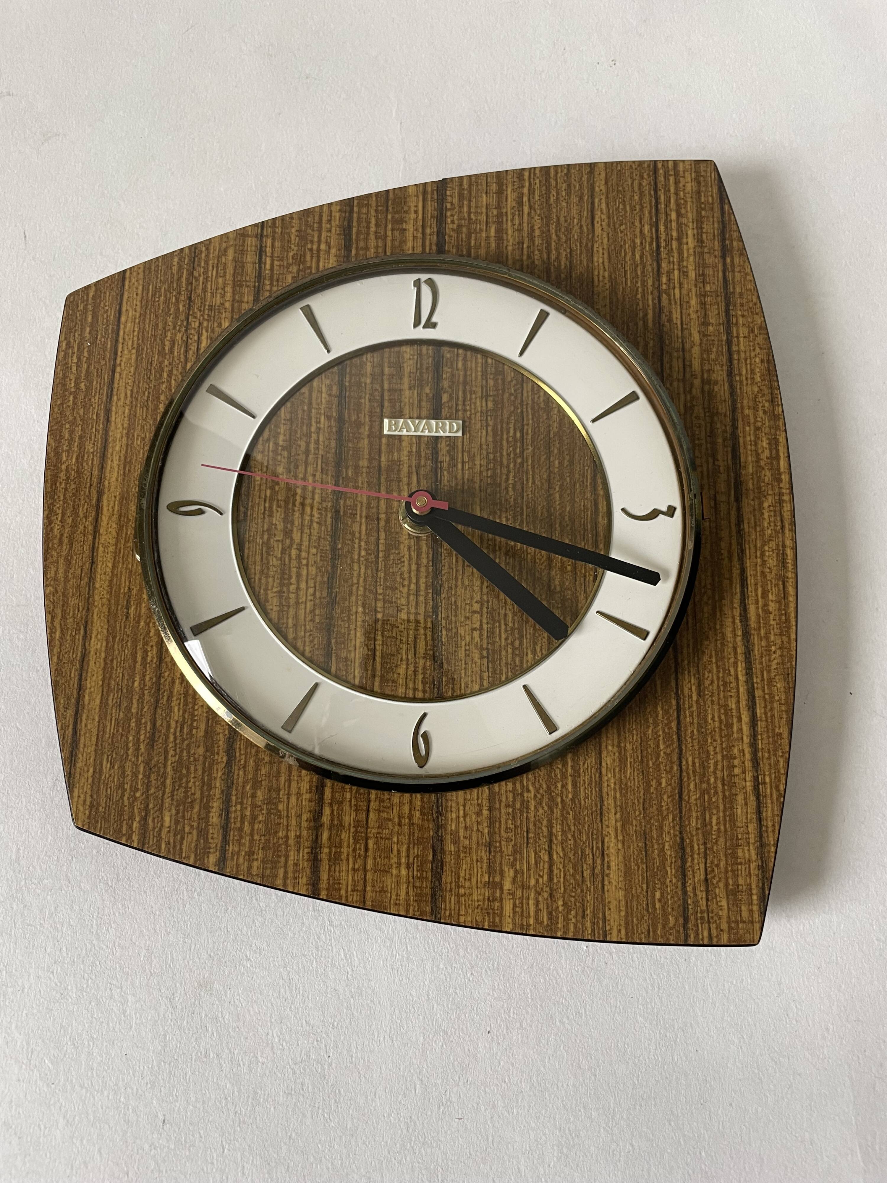 Bayard clock in vintage formica