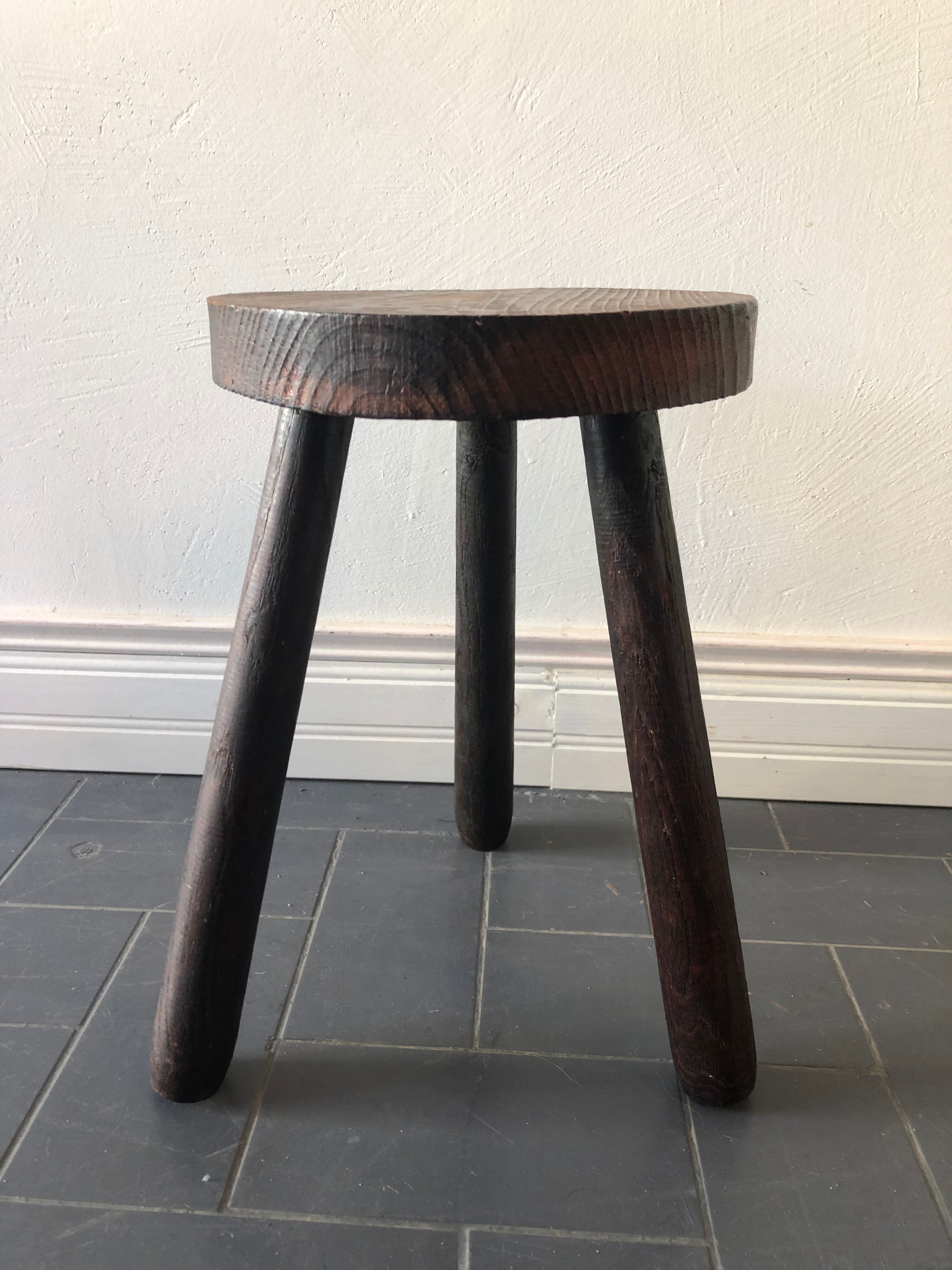 Old wooden tripod stab