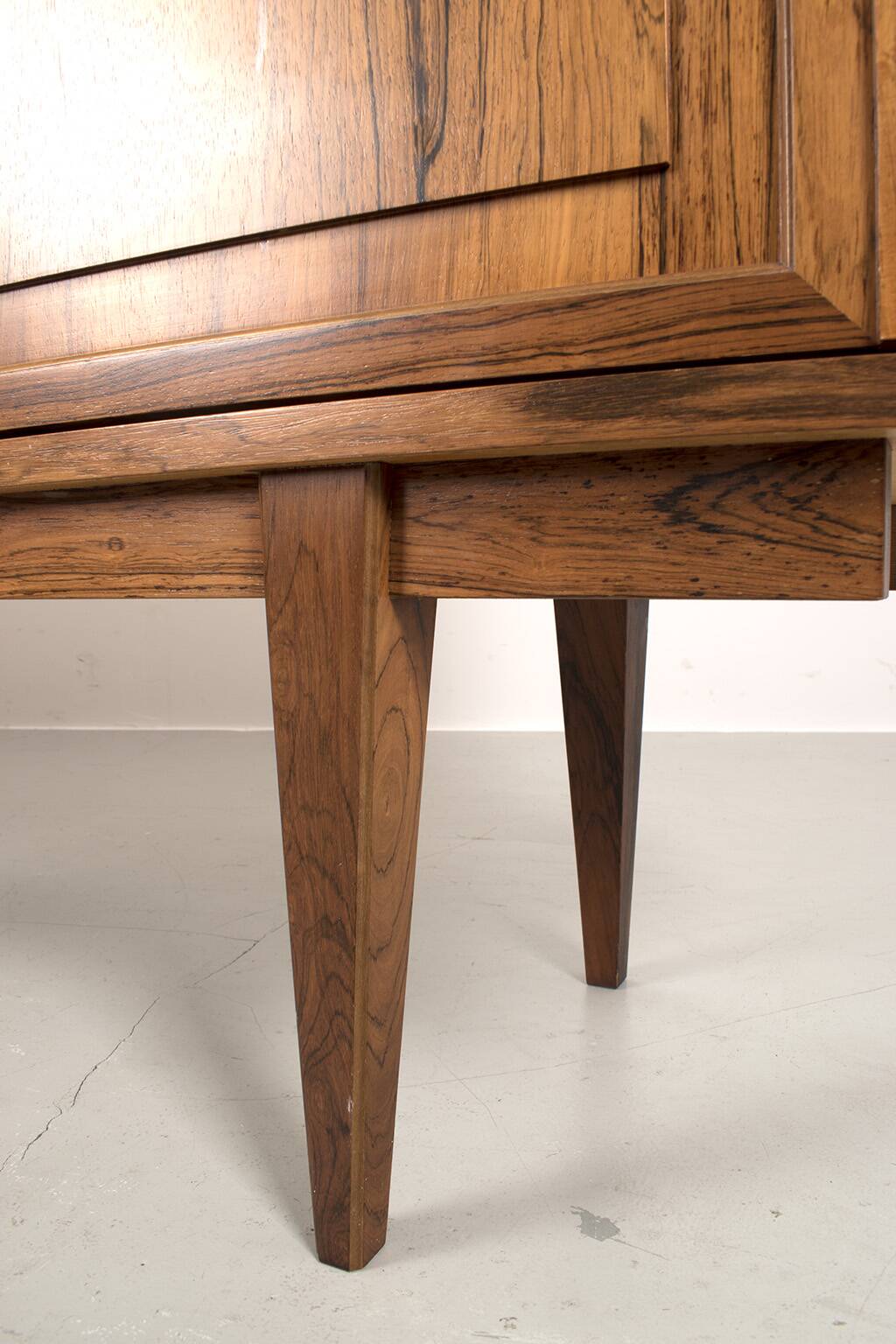 XL rosewood high board 252 cm