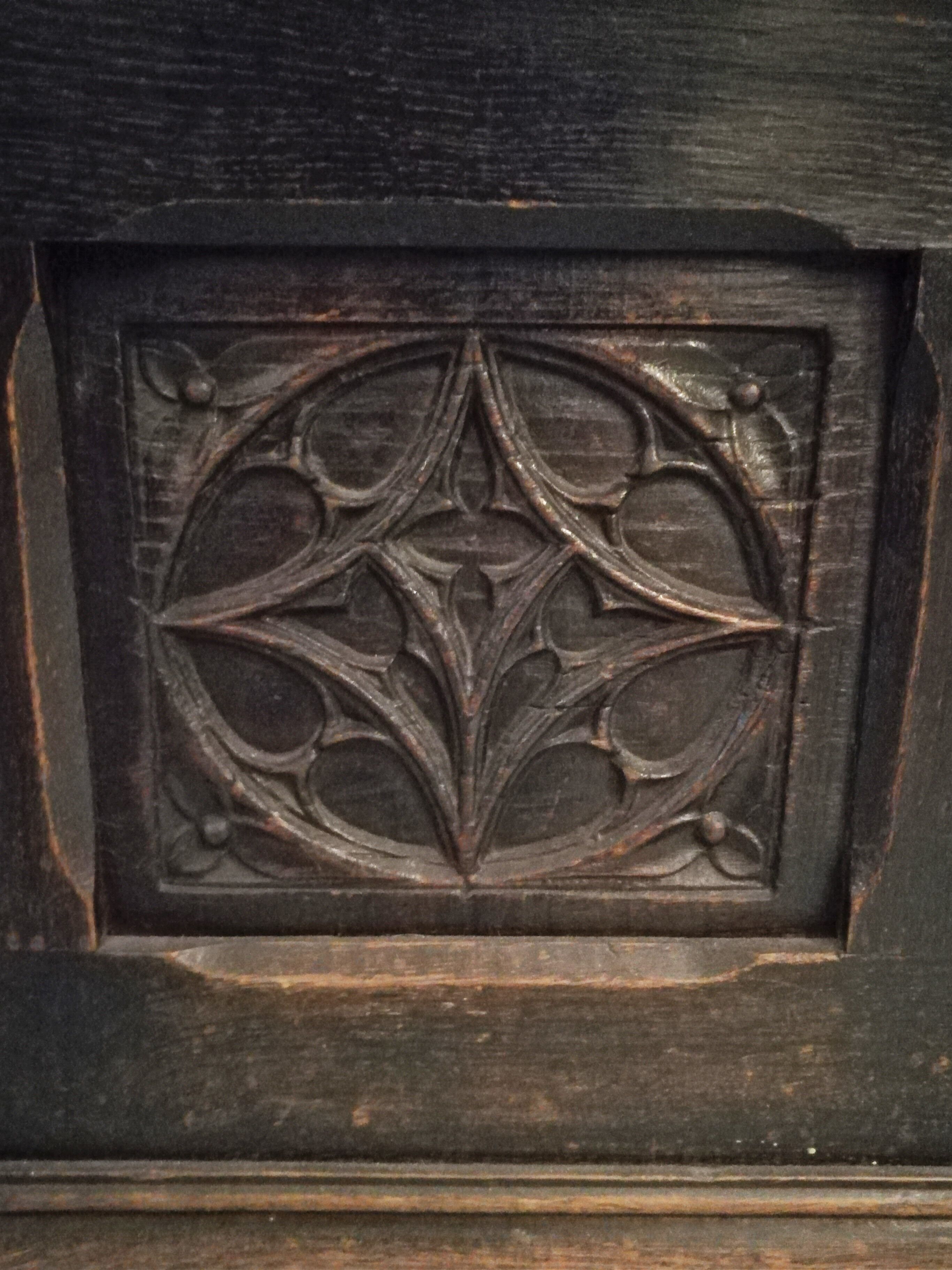 Bench chest oak end XIX