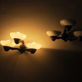 Paire d'appliques murales anciennes en bronze et albâtre à trois bras, 1910