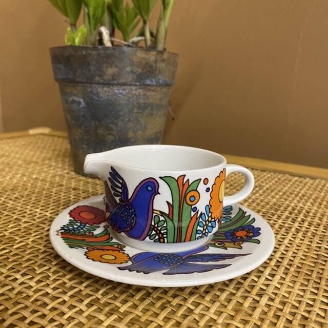 Vintage Acapulco pouring pot