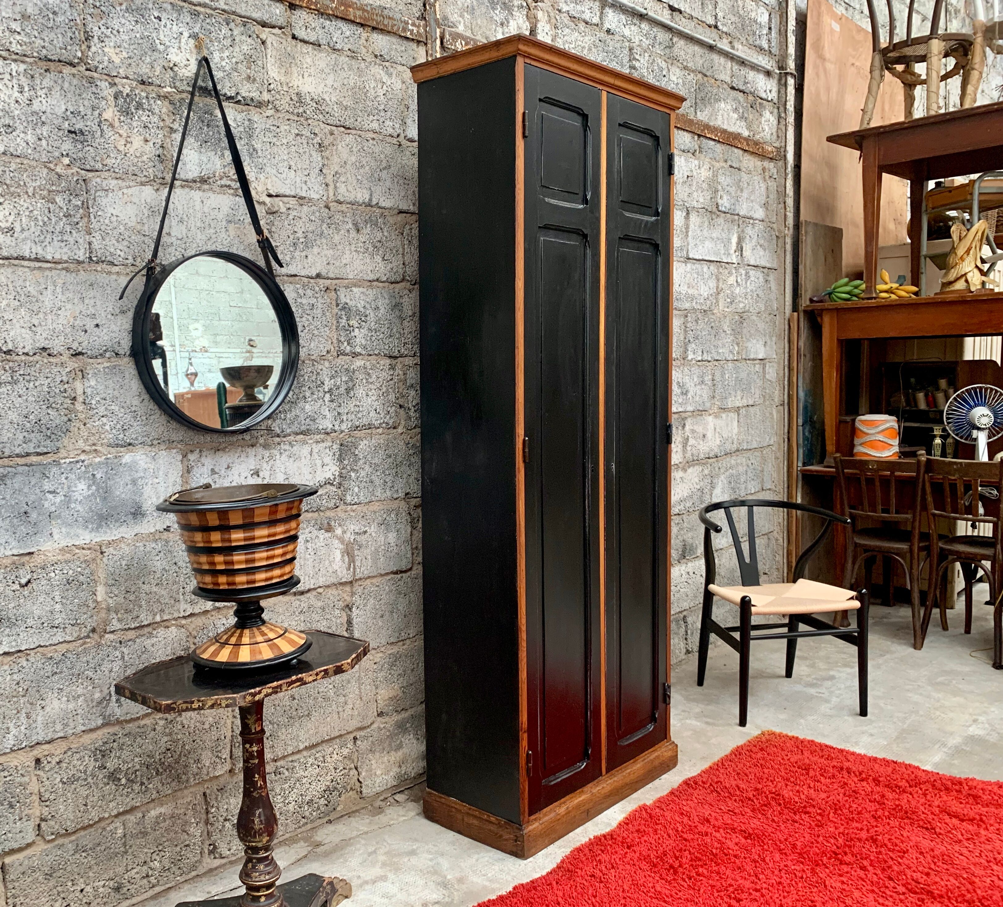 Armoire parisienne vintage à 2 portes meuble à chaussures