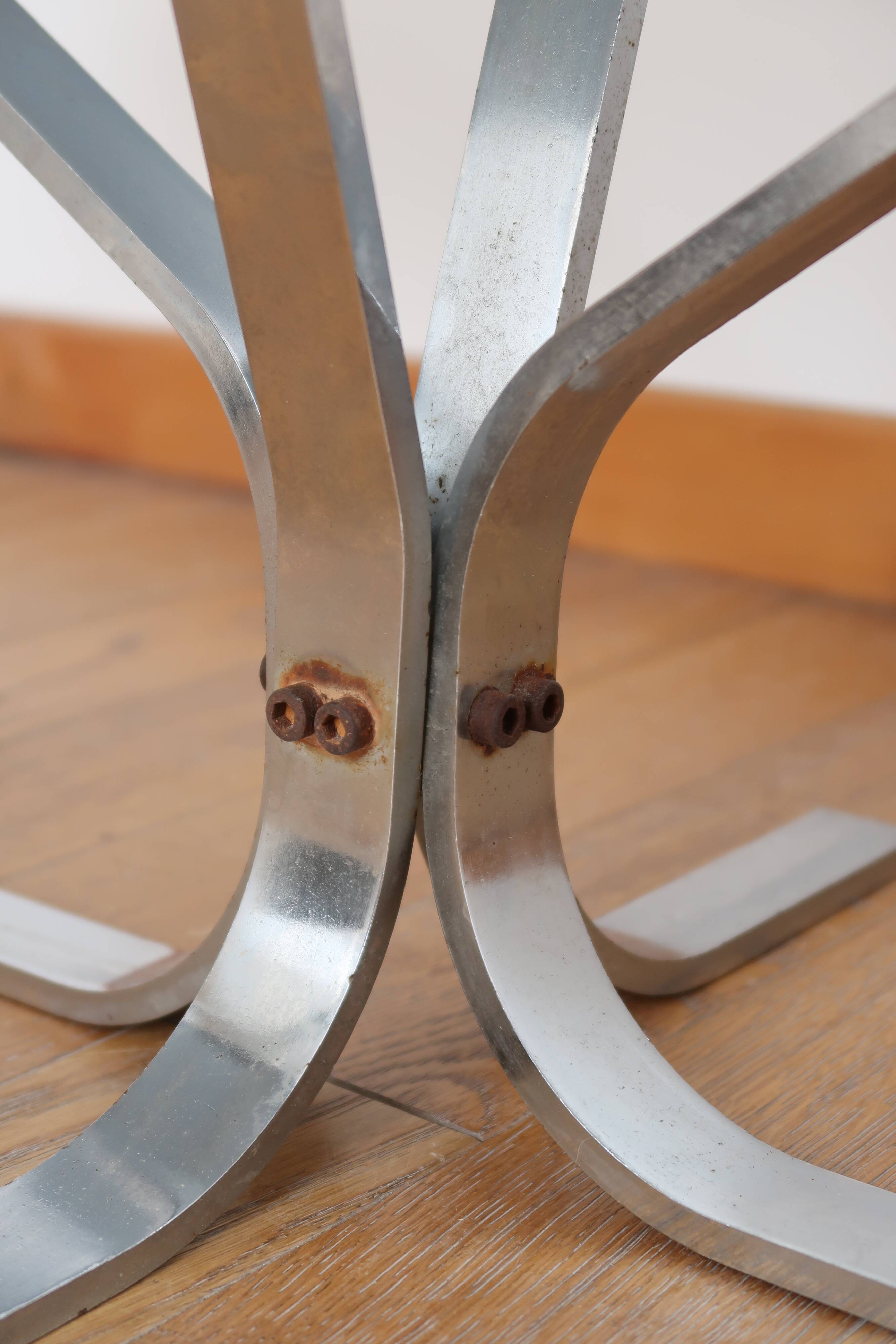 Oval coffee table smoked glass