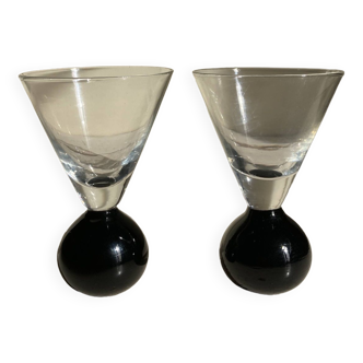 Set of two Art Deco cone glasses on ball base