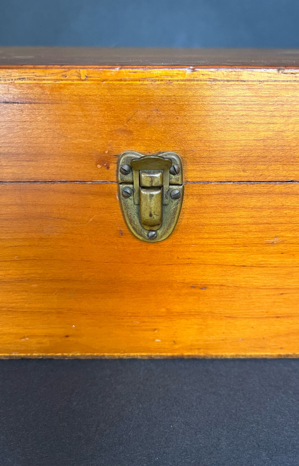 Boîte à couture en bois