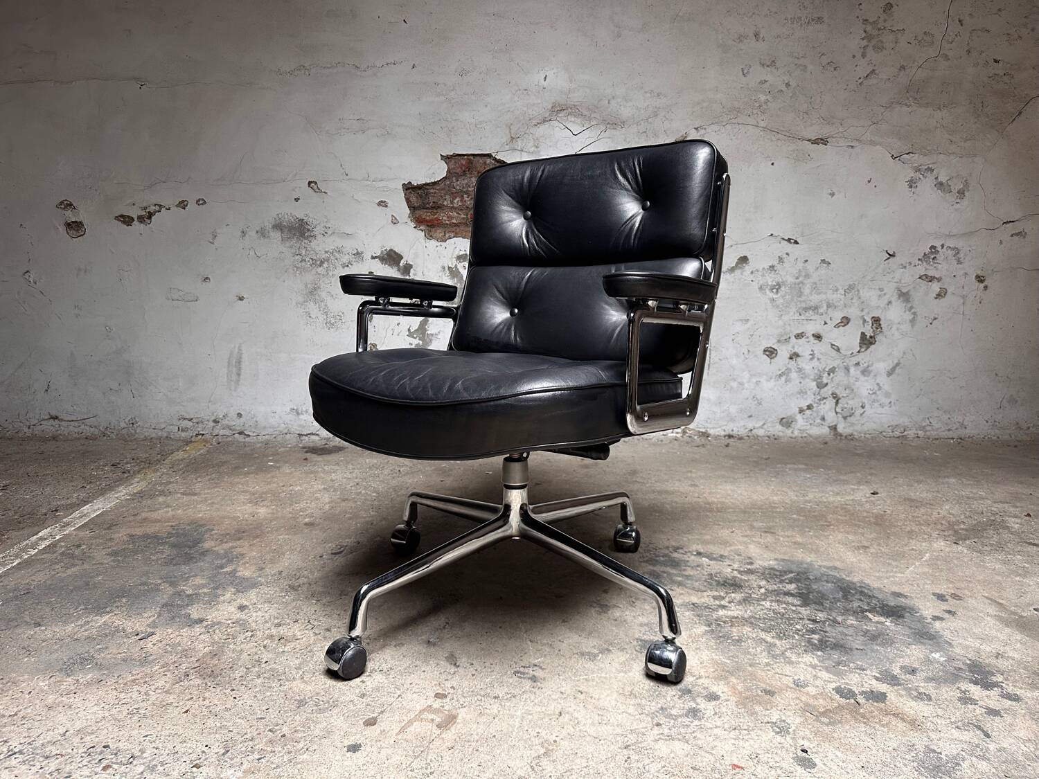 Vintage bureaustoel Herman Miller lobby chair