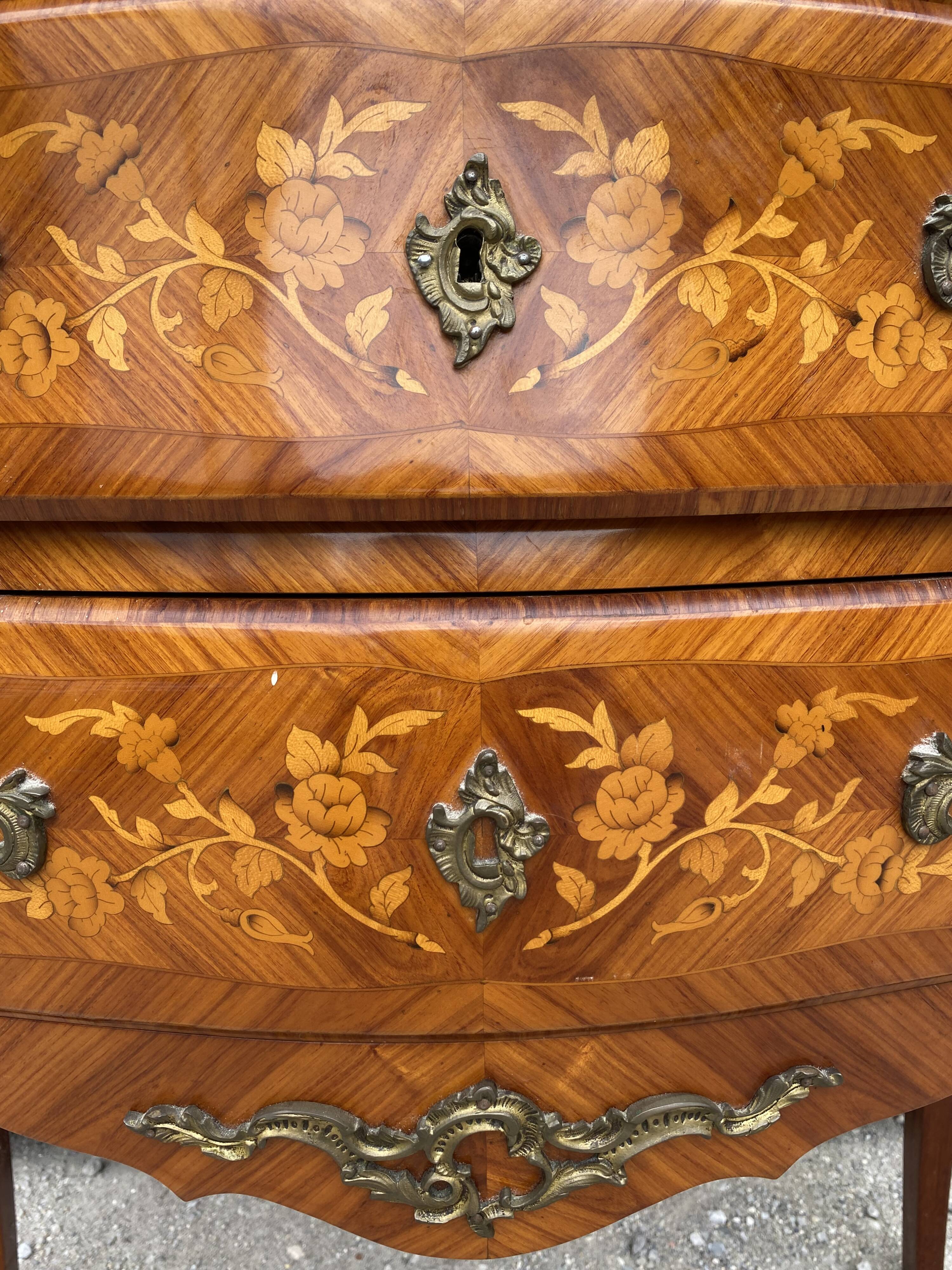 Chest of drawers Louis XV