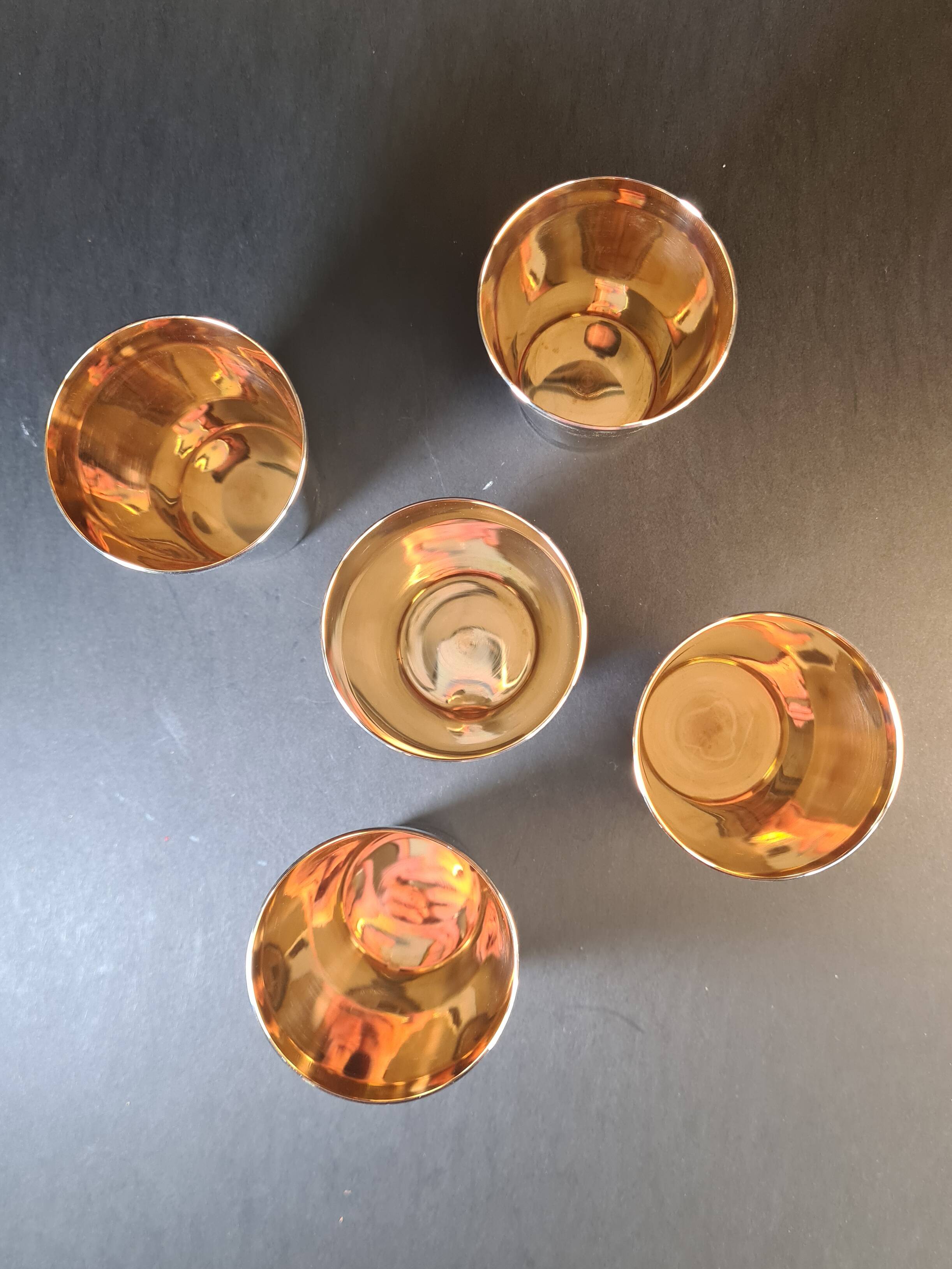 Set of 5 hunting cups – silver-plated with vermeil interior, with case