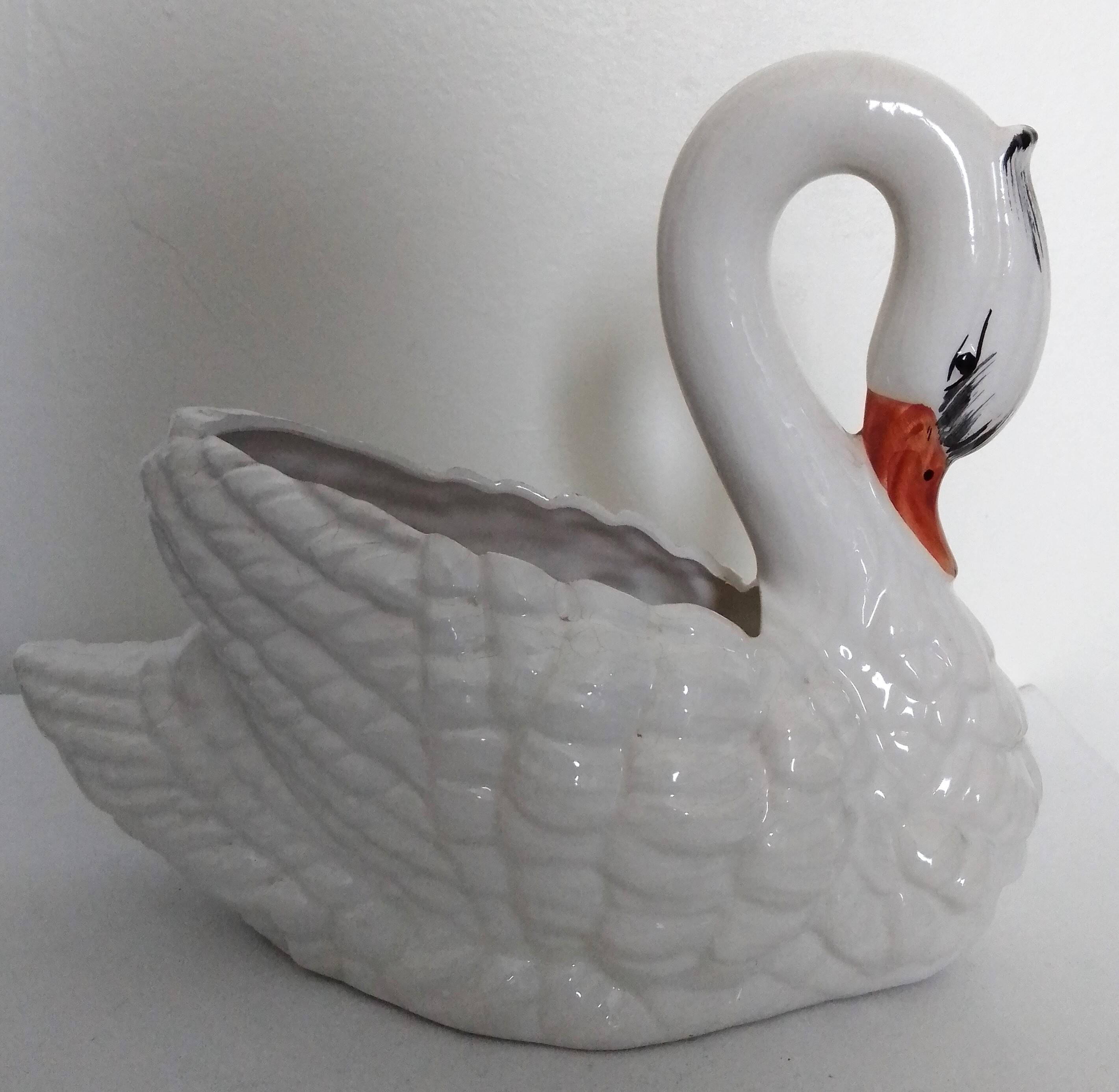 cache pot en céramique en forme de cygne