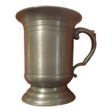 Tasse en étain