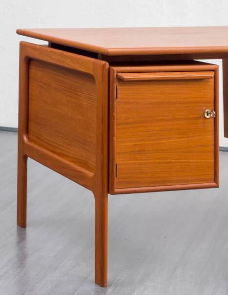 Danish desk from the 60s, teak