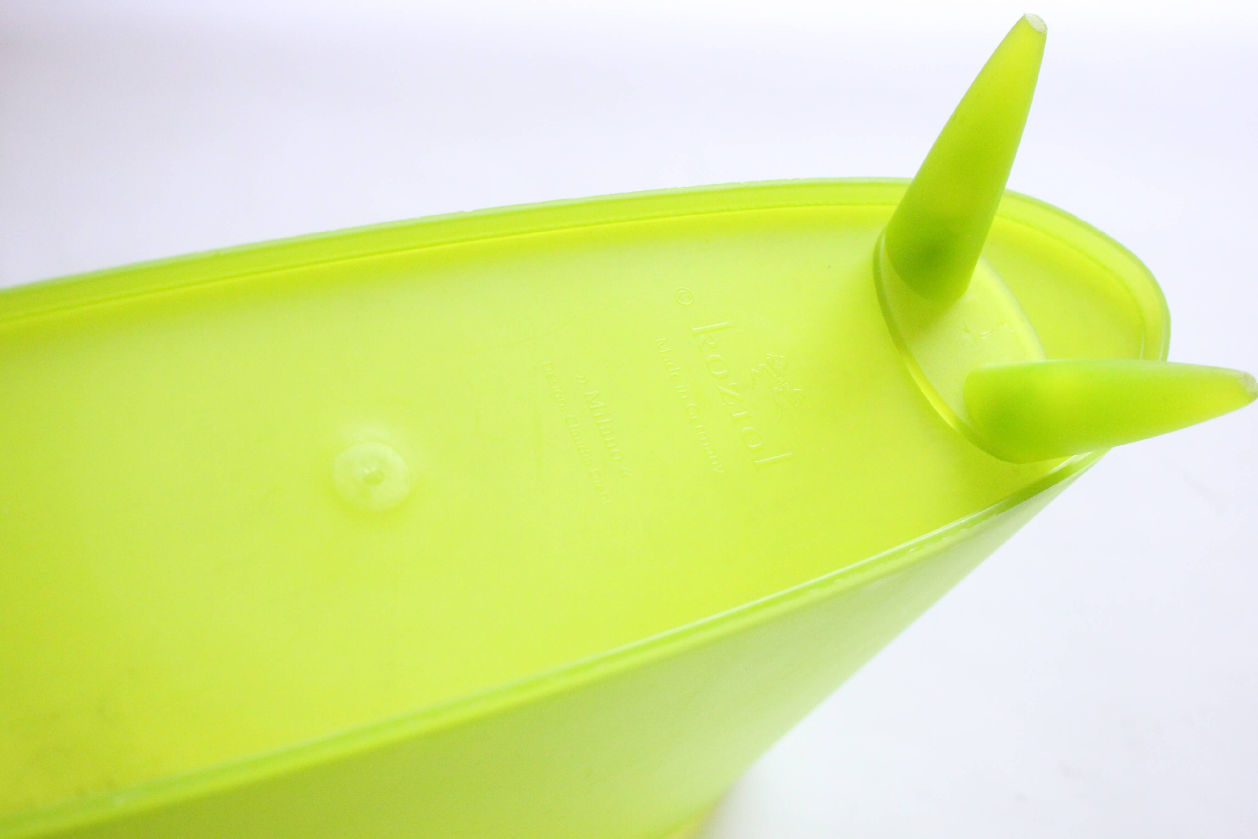 Magazine holder Milano by Claudia Diehl for Koziol