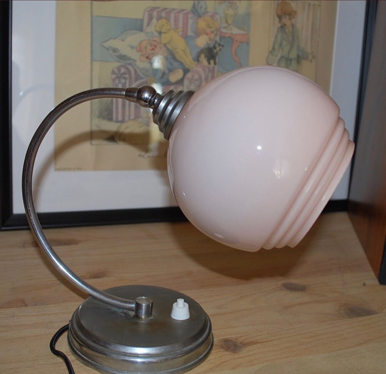 Art deco lamp