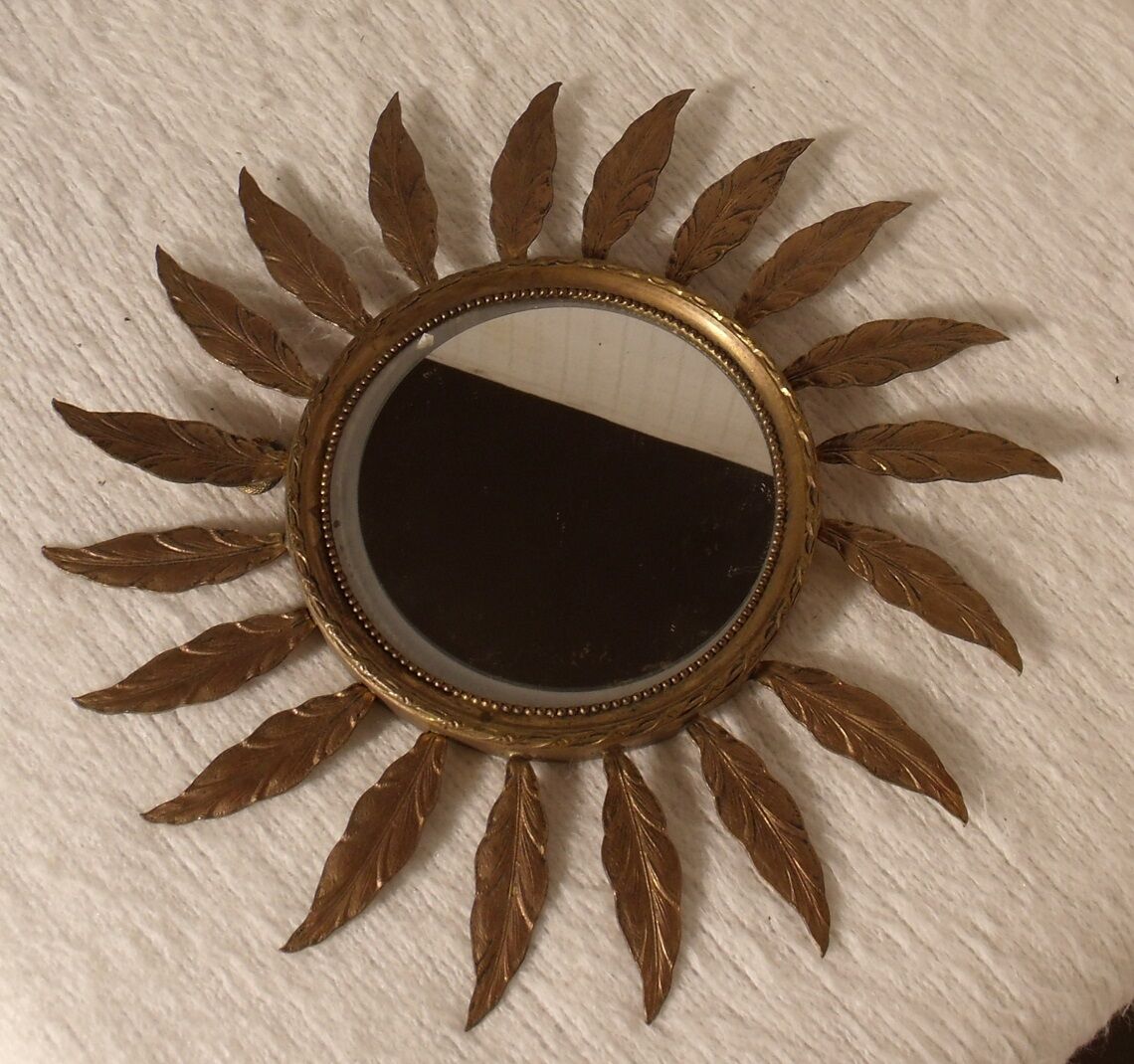 Vintage metal sun mirror - 22cm
