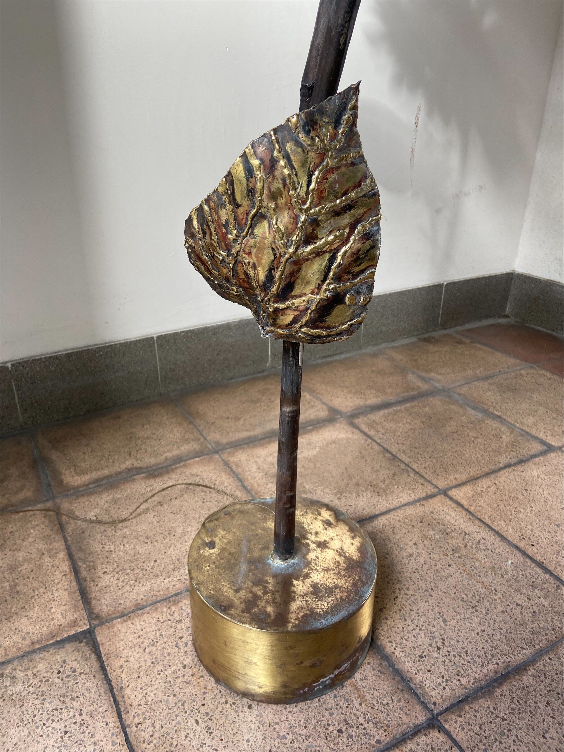Brass Sunflower Parquet Lamp