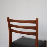 Pair of Scandinavian chairs skaï black