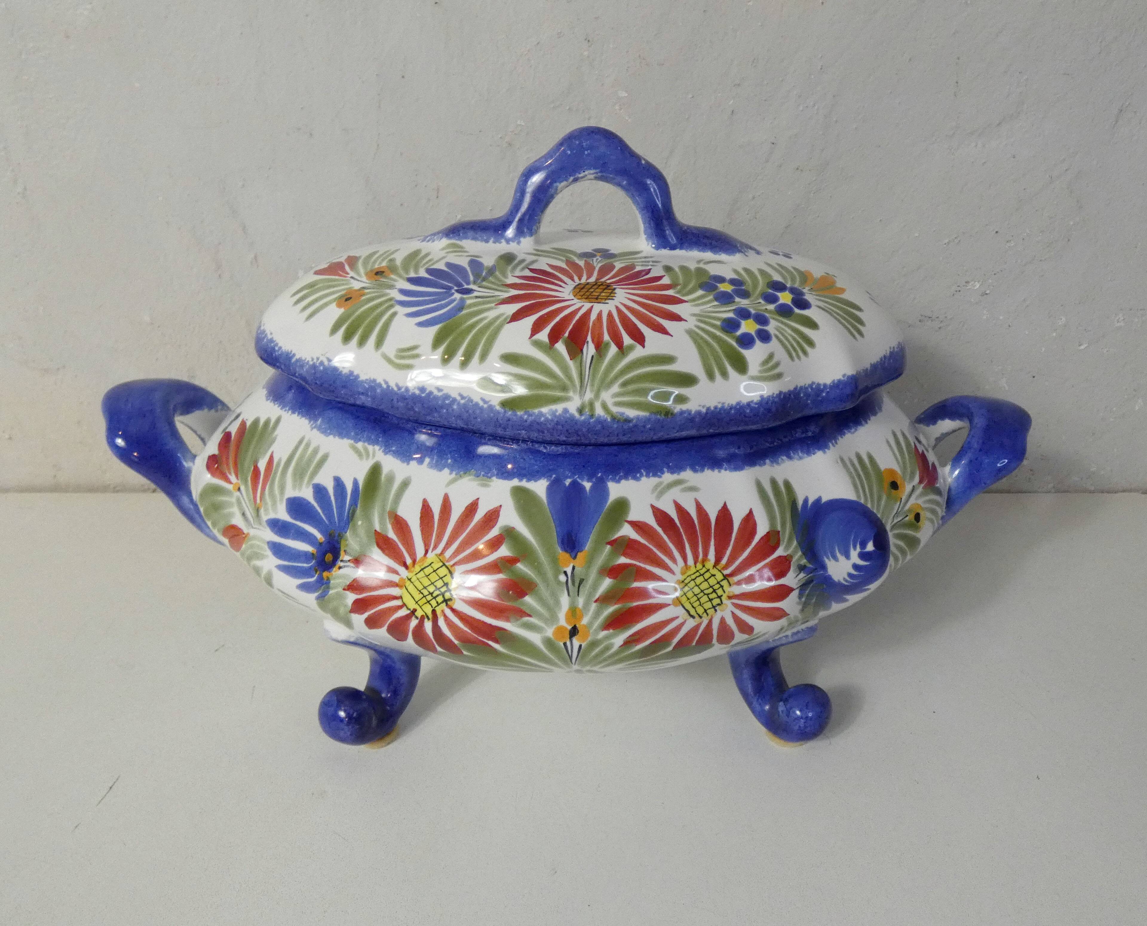 Earthenware tureen henriot quimper