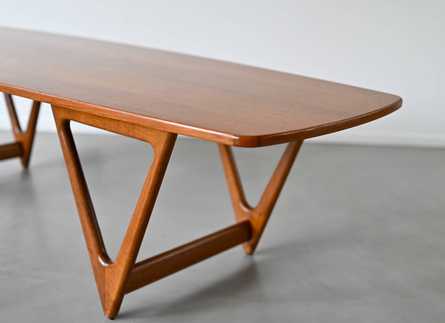 Kurt Østervig “Surfboard” coffee table