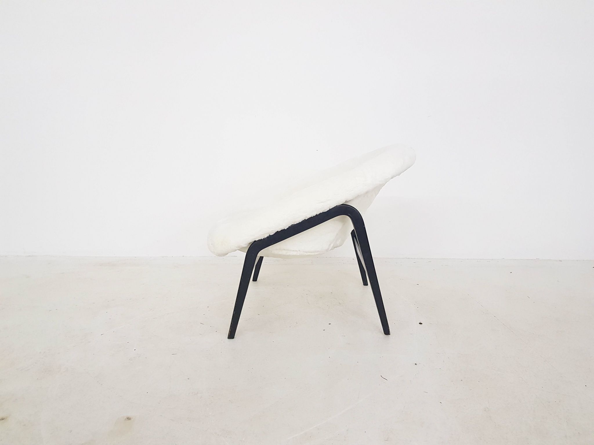 Hartmut Lohmeyer for Artifort lounge chair Model 118 "Columbus", The Netherlands 1957