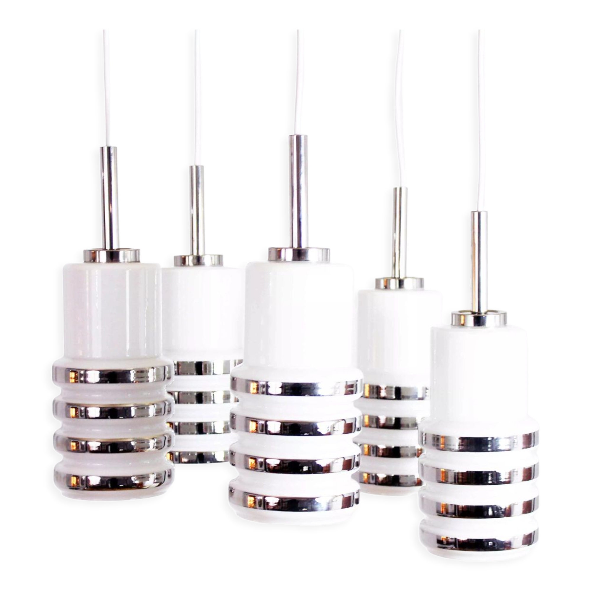 Waterfall suspension in glass and chromed metal