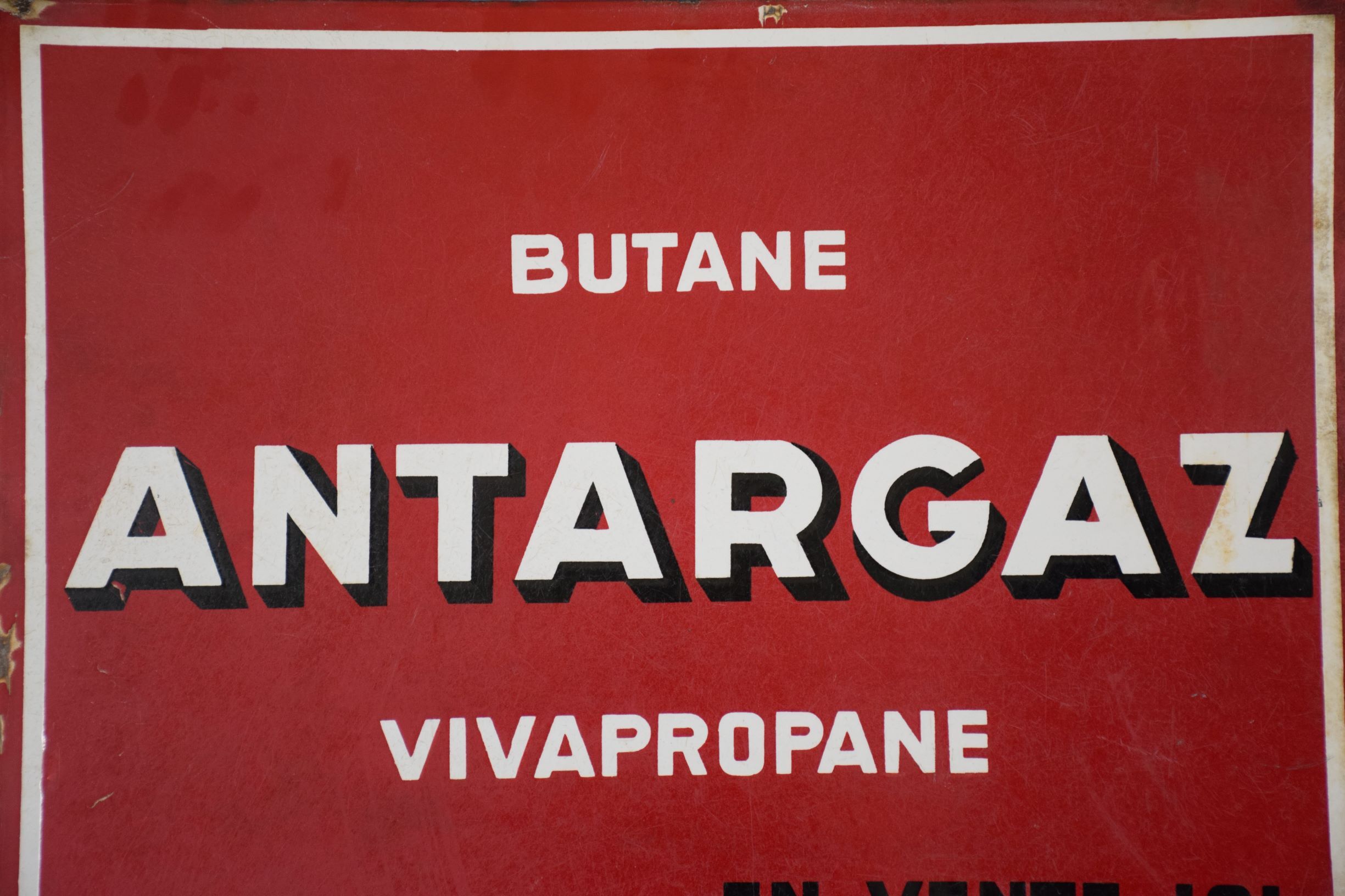 Antargaz emailed plate