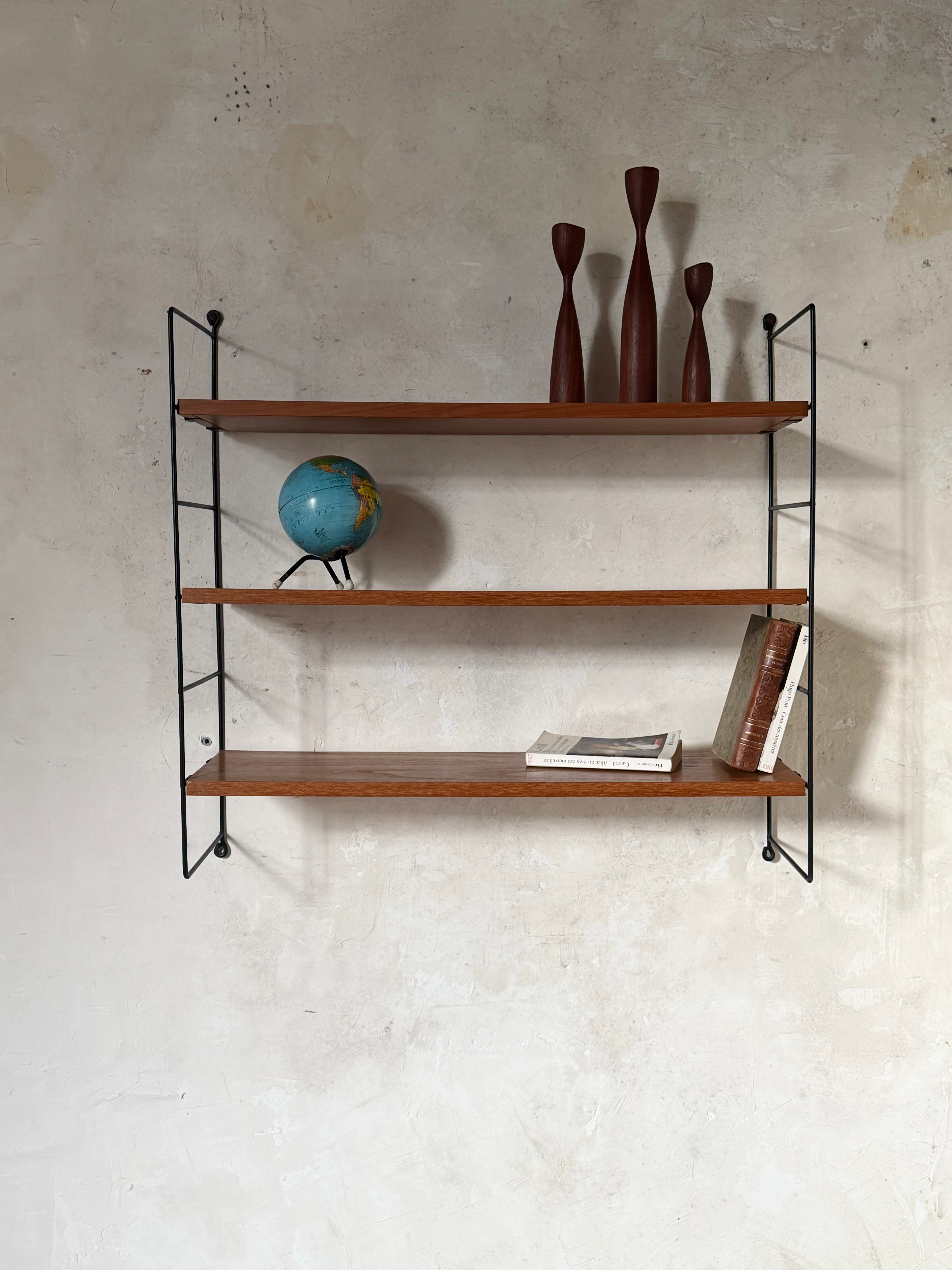 Étagère murale filaire vintage en teck style String