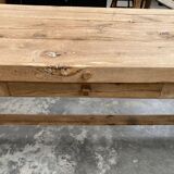 Farm table