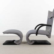 Fauteuil zen avec repose-pieds par claude brisson pour ligne roset