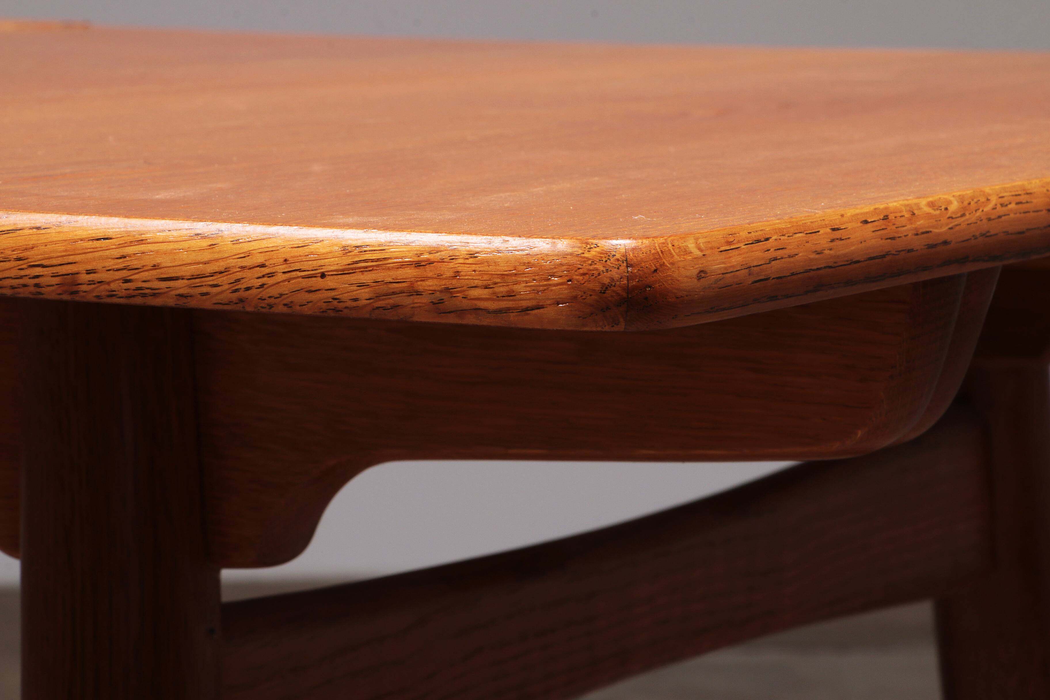 Complete Dining Room Set: 8 Teak CH-29 Sawbuck Chairs & AT 310 Table