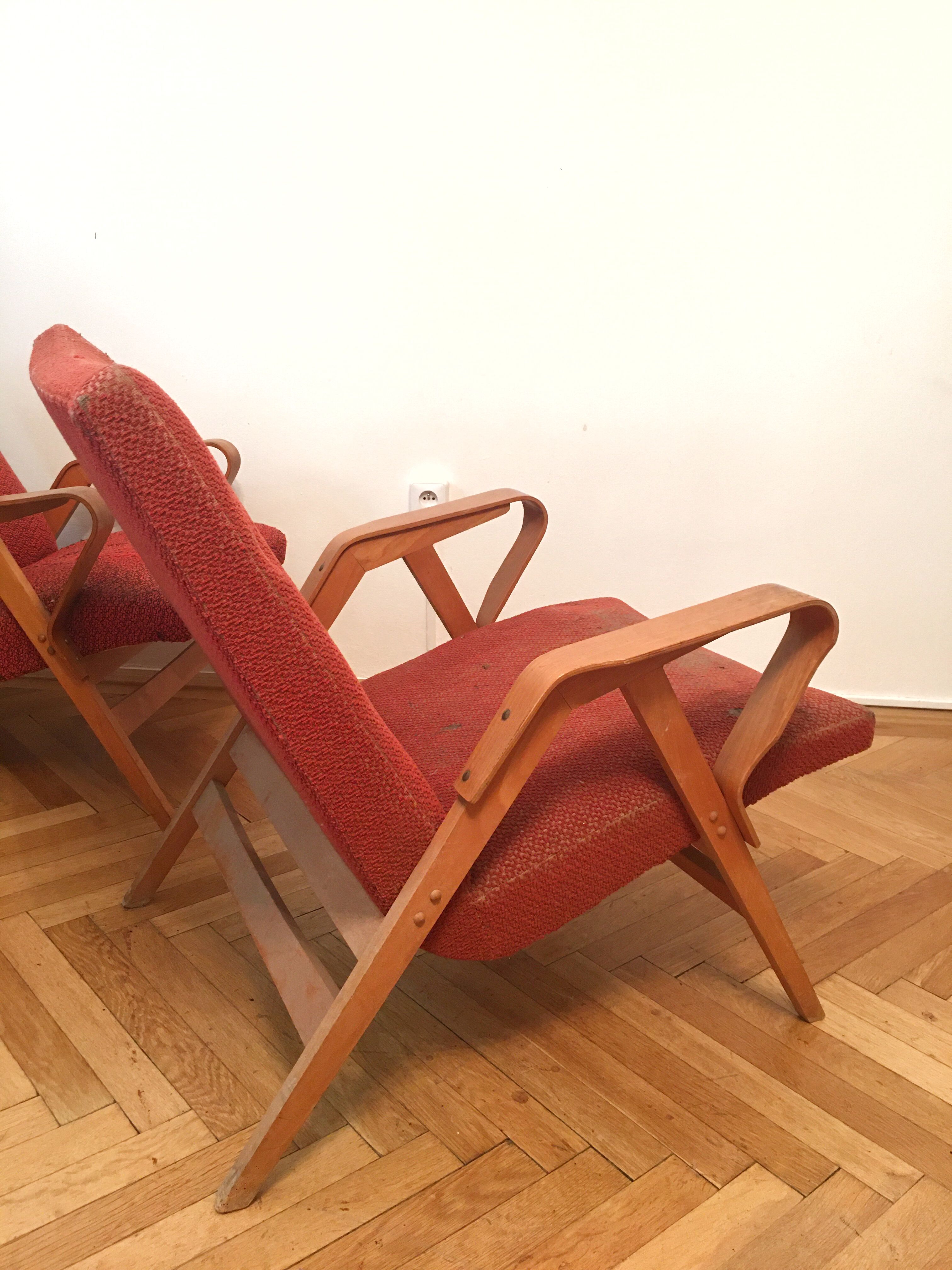Fauteuils rouges par Frantisek Jirak Tatra Nabytok Pravenec – Design célèbre des années 60 - PAIR