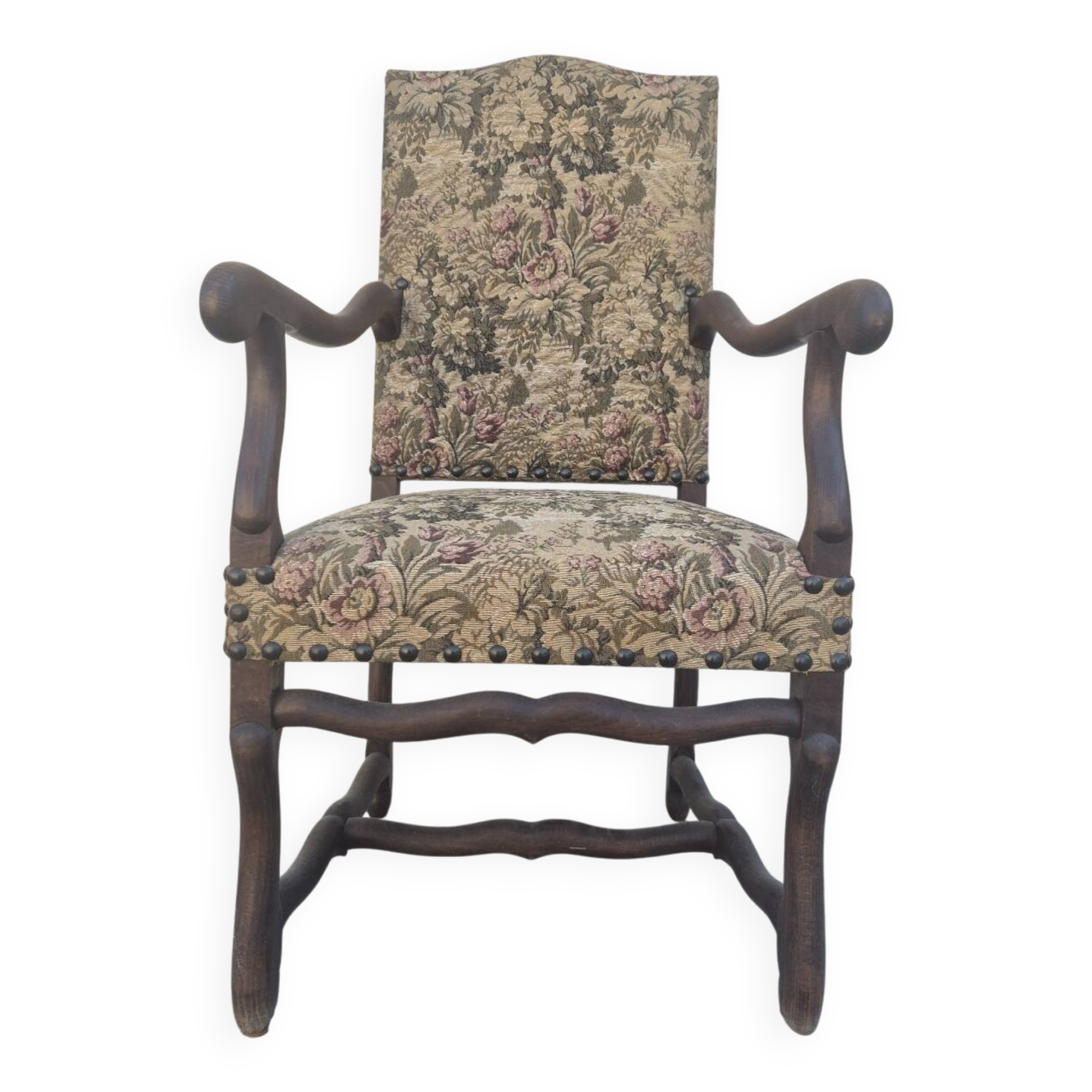 Louis XIII style armchair in walnut