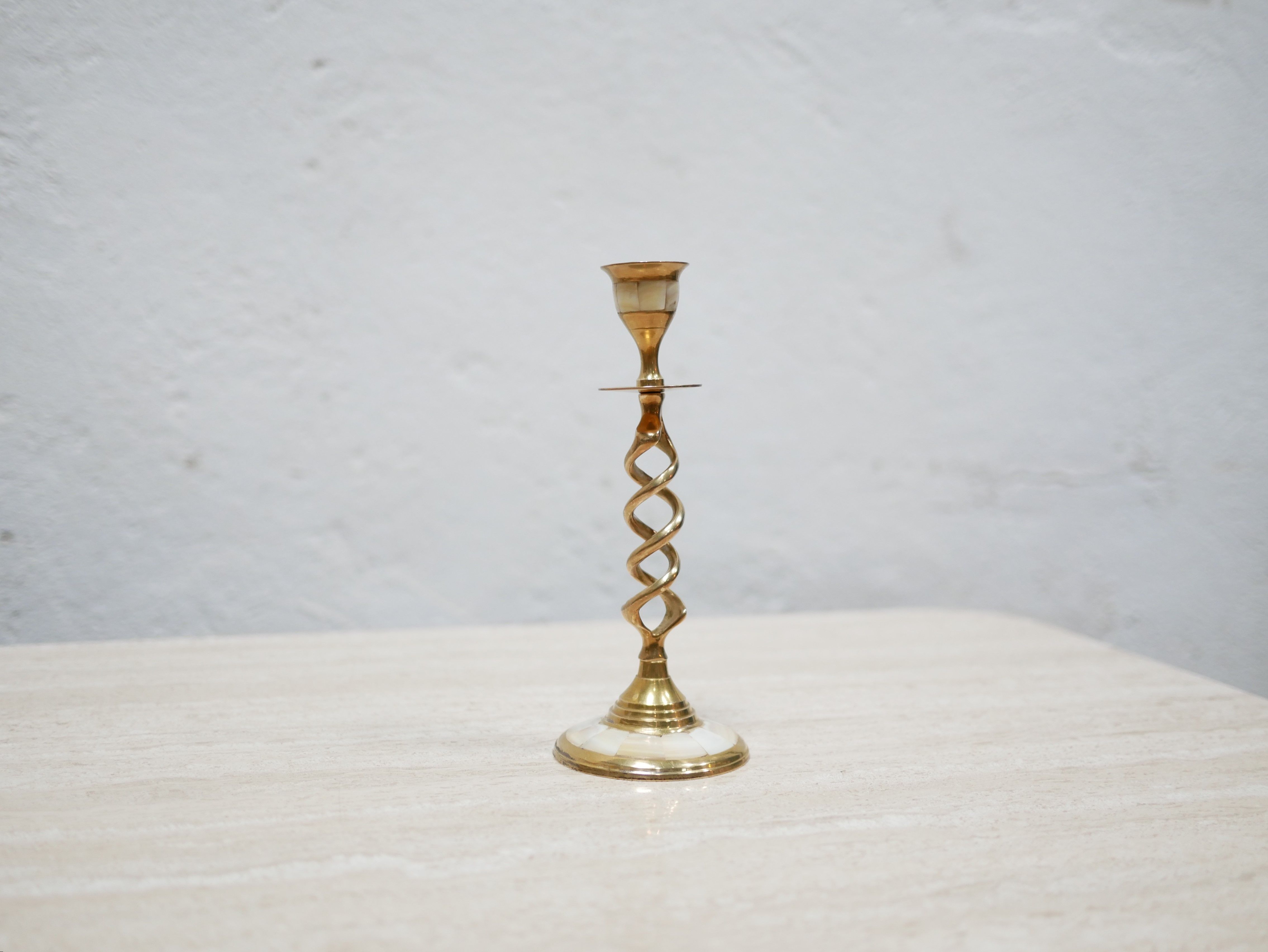 Vintage candle holder in brass and mother-of-pearl