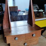 Wall dressing table with drawers