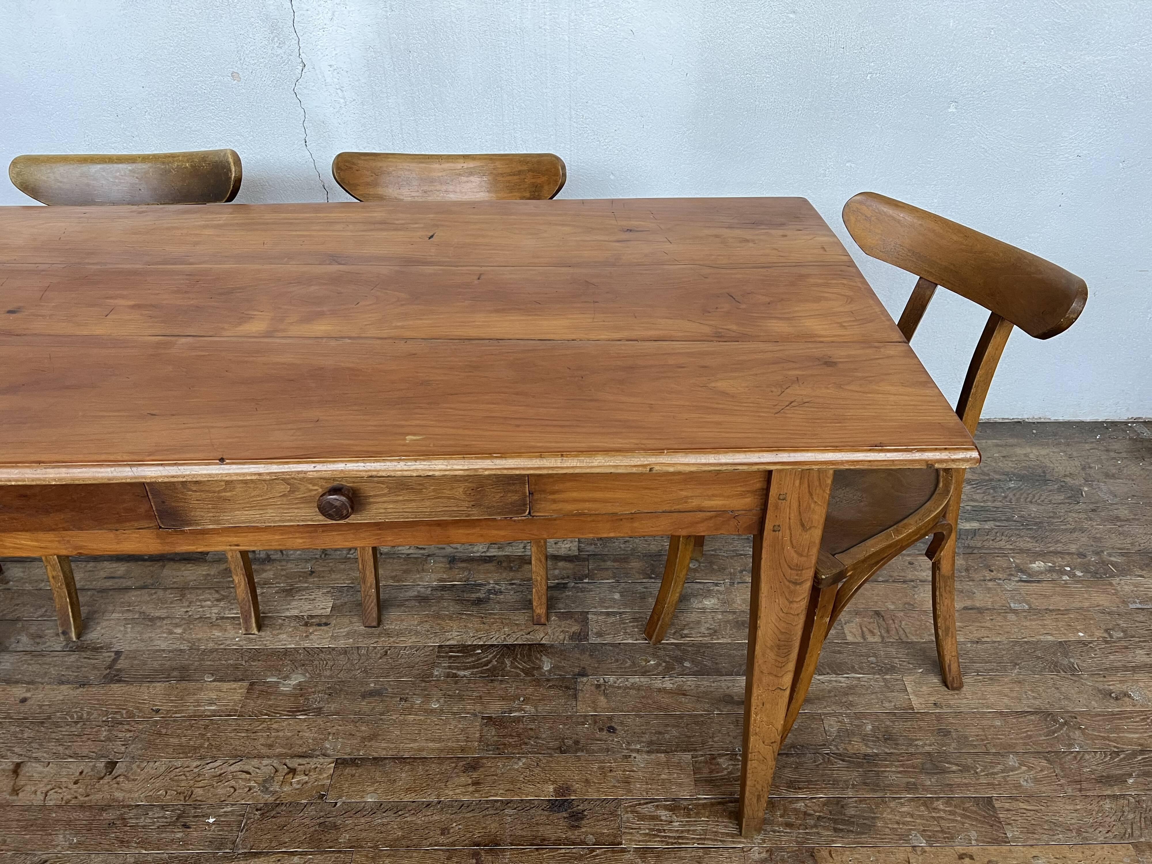 Old farmhouse table early XXth legs spindles solid wood