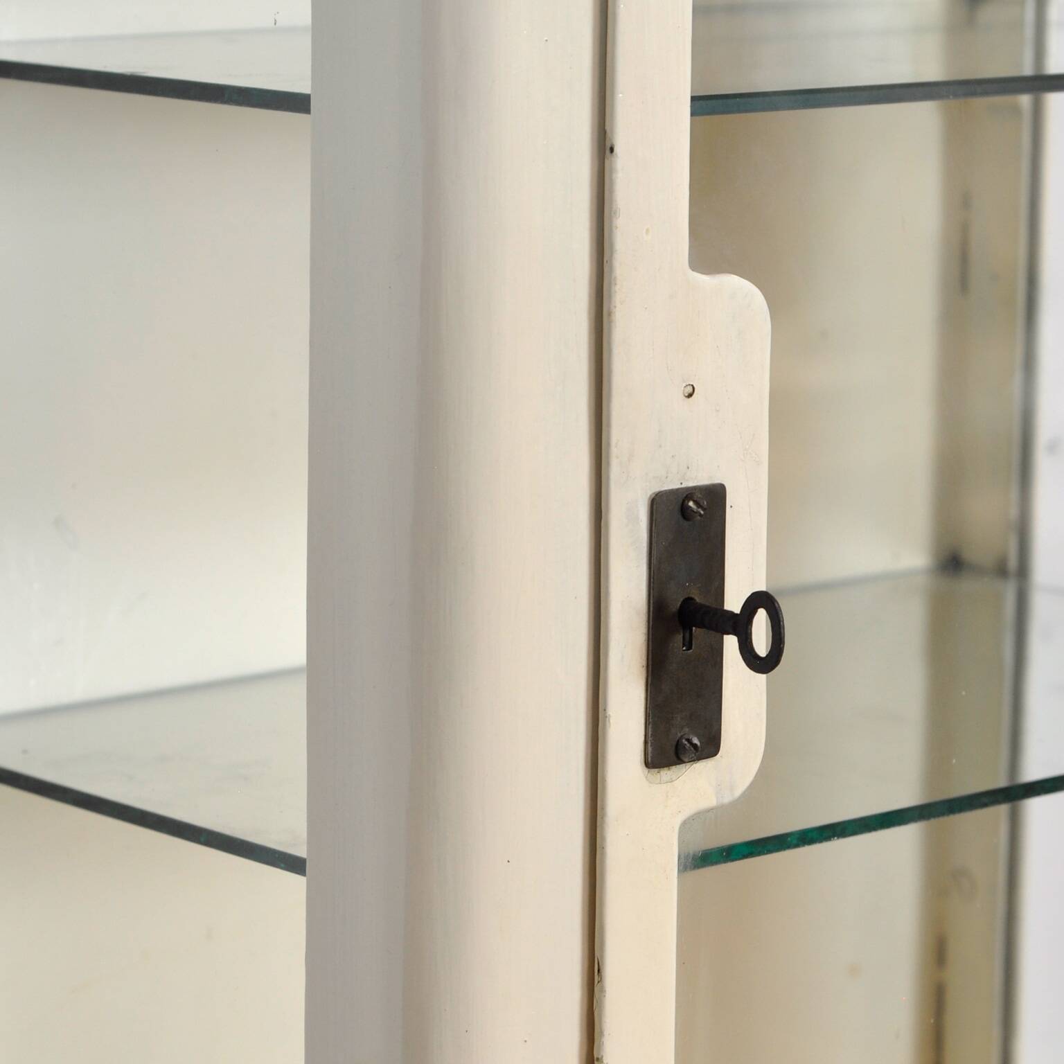 Small Medical Cabinet, wall-unit, 1940’s