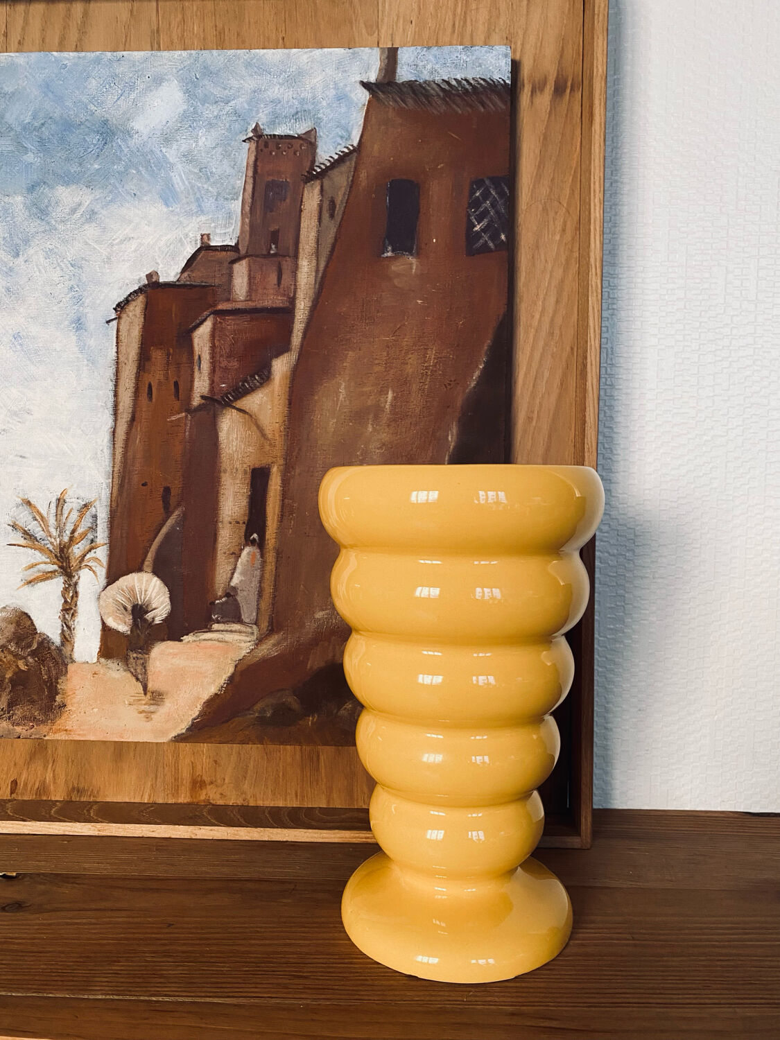 Yellow vase spirit 70s