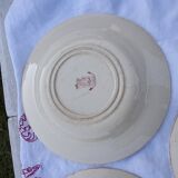 7 assiettes creuses  Gien modèle Chardons rouge diam 23,5 cm fin XIX ème