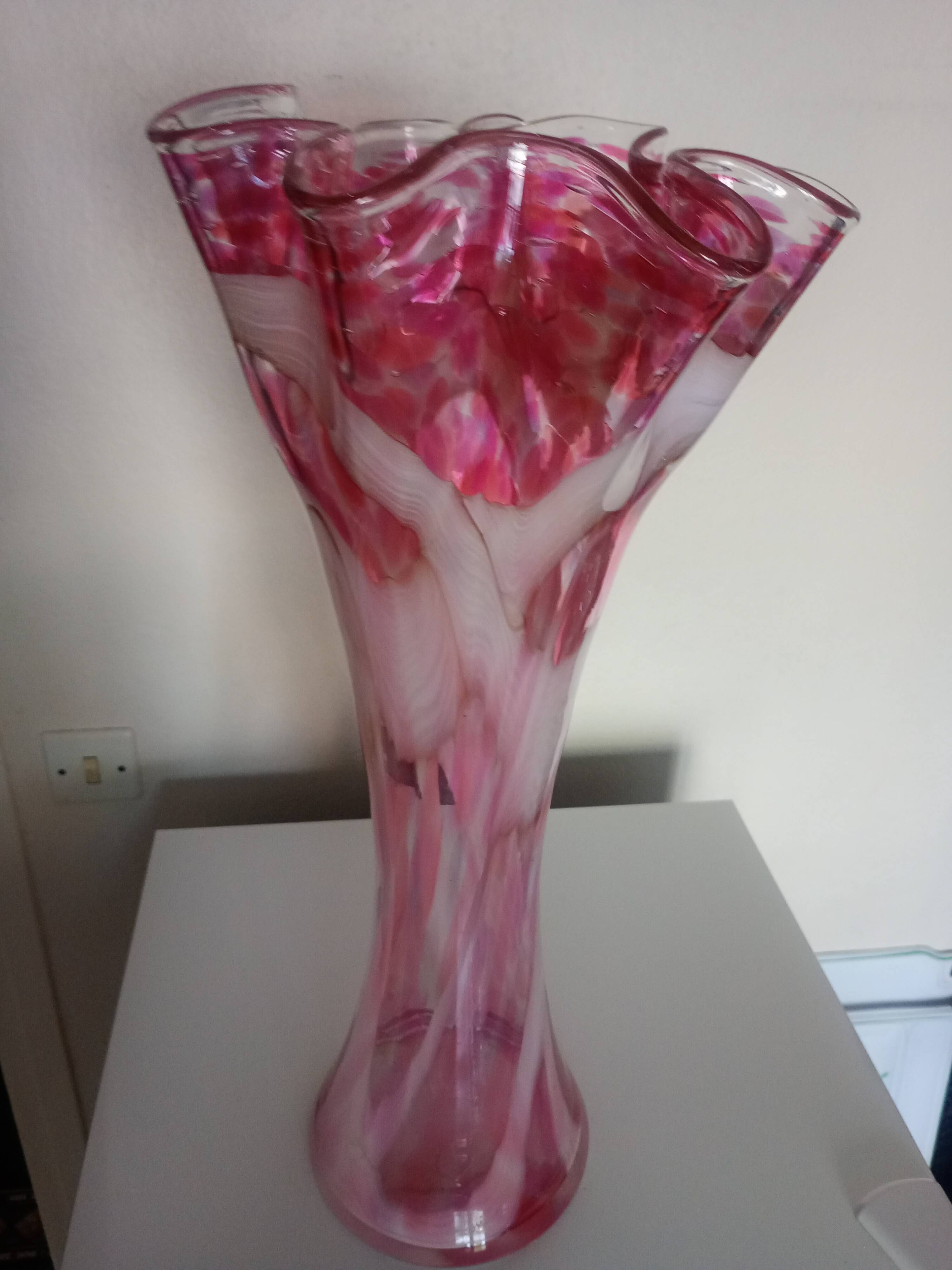Large flared corolla vase 50cm - speckled pink & white, 70s design