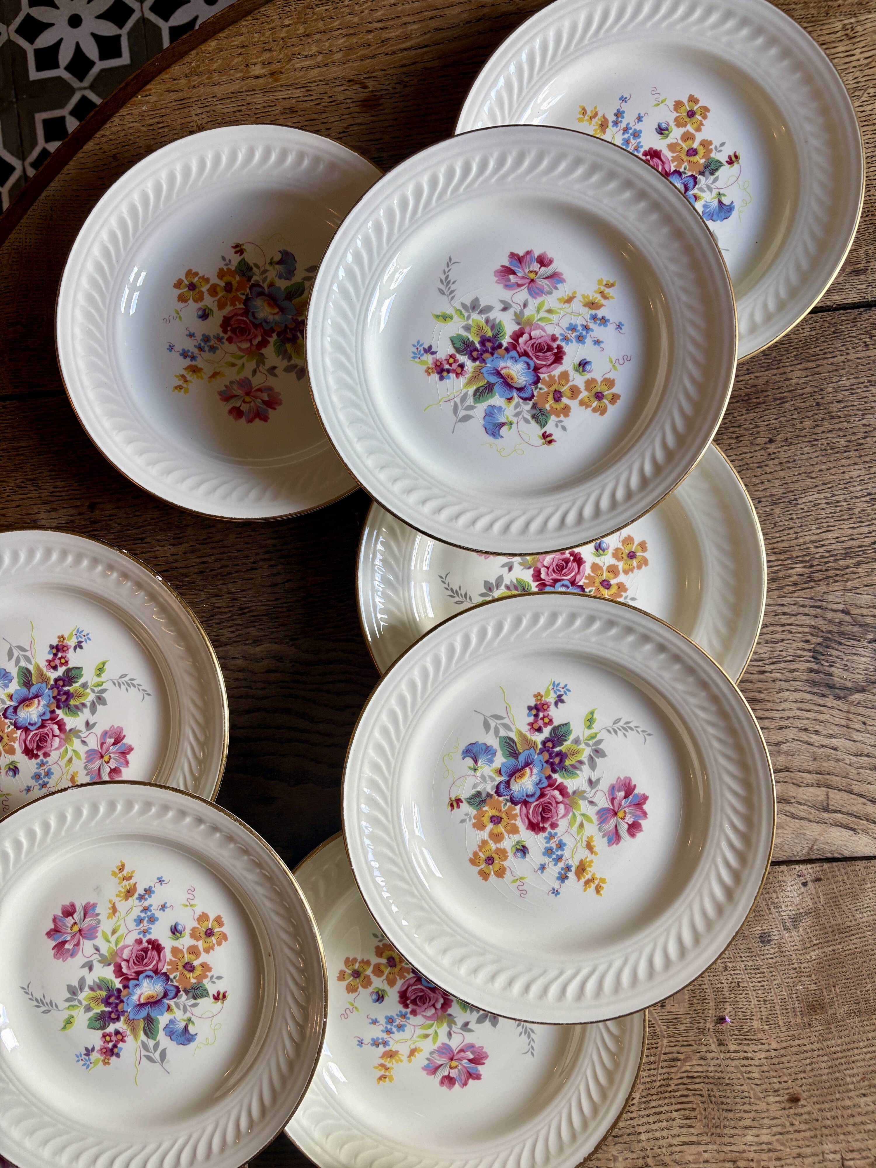 Set of 12 vintage flat plates - Fleurette by Gien