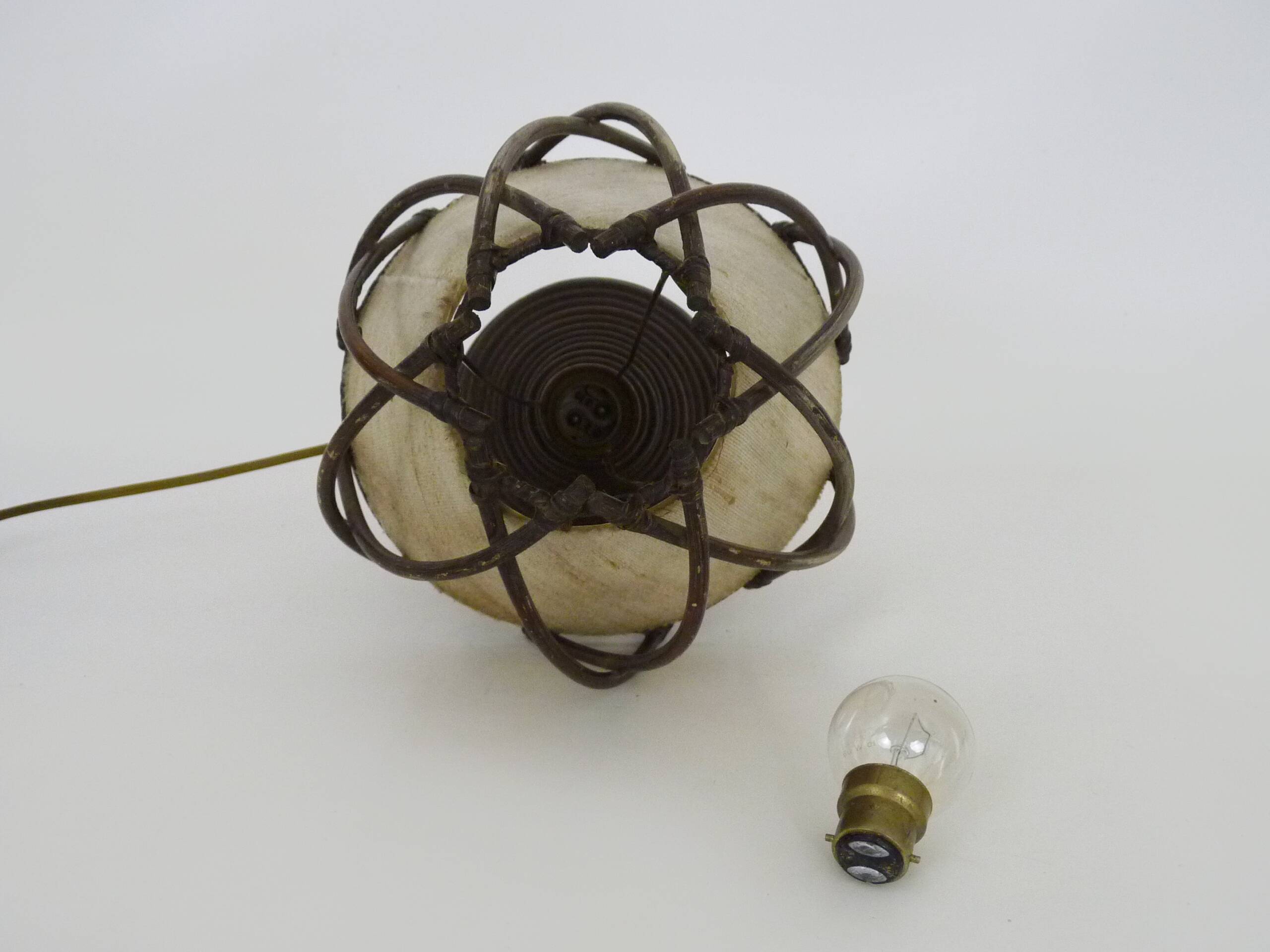 Bedside lamp, table lamp in rattan, bamboo Louis Sognot. 50s