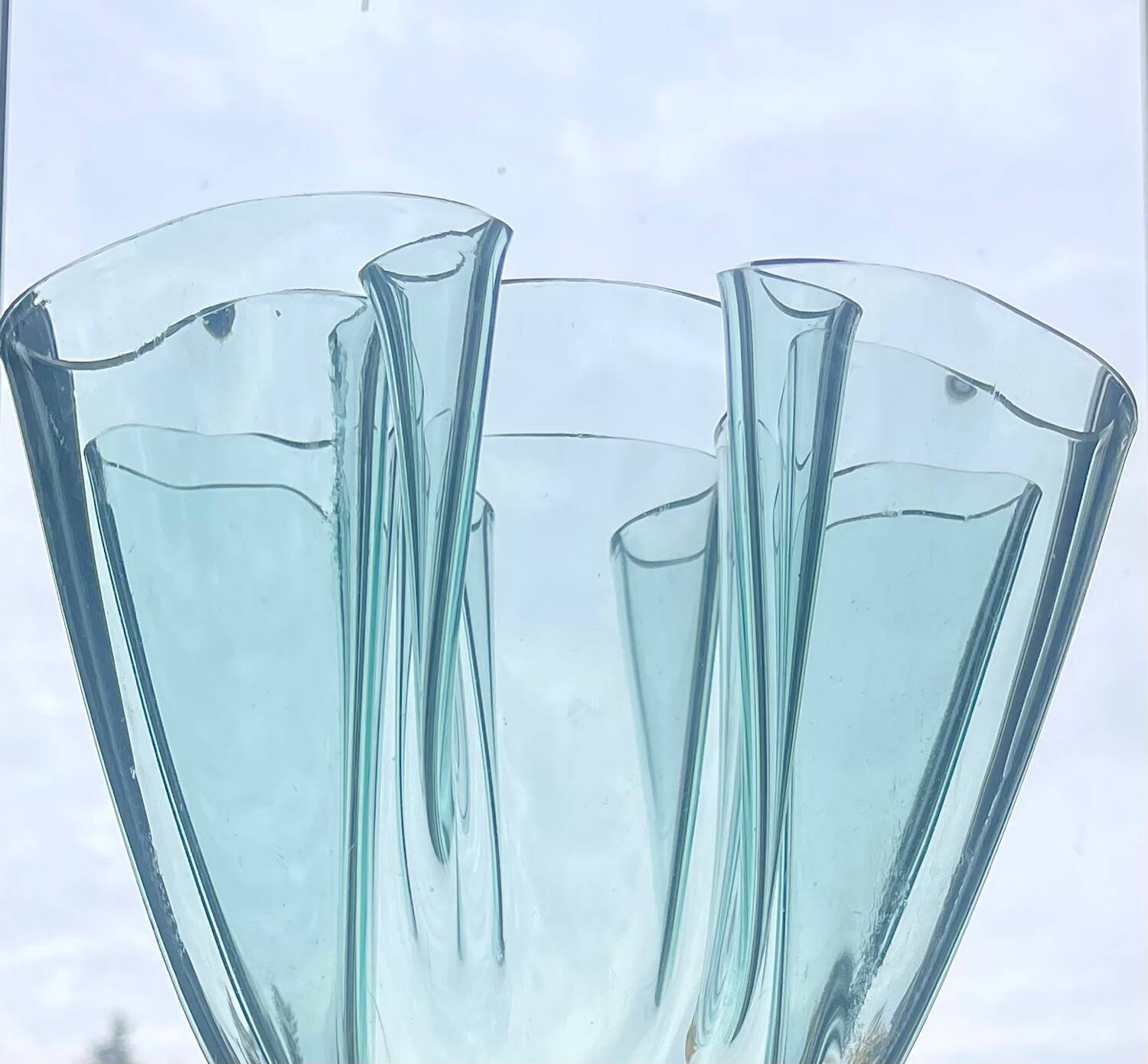 Plexi handkerchief vase 1980