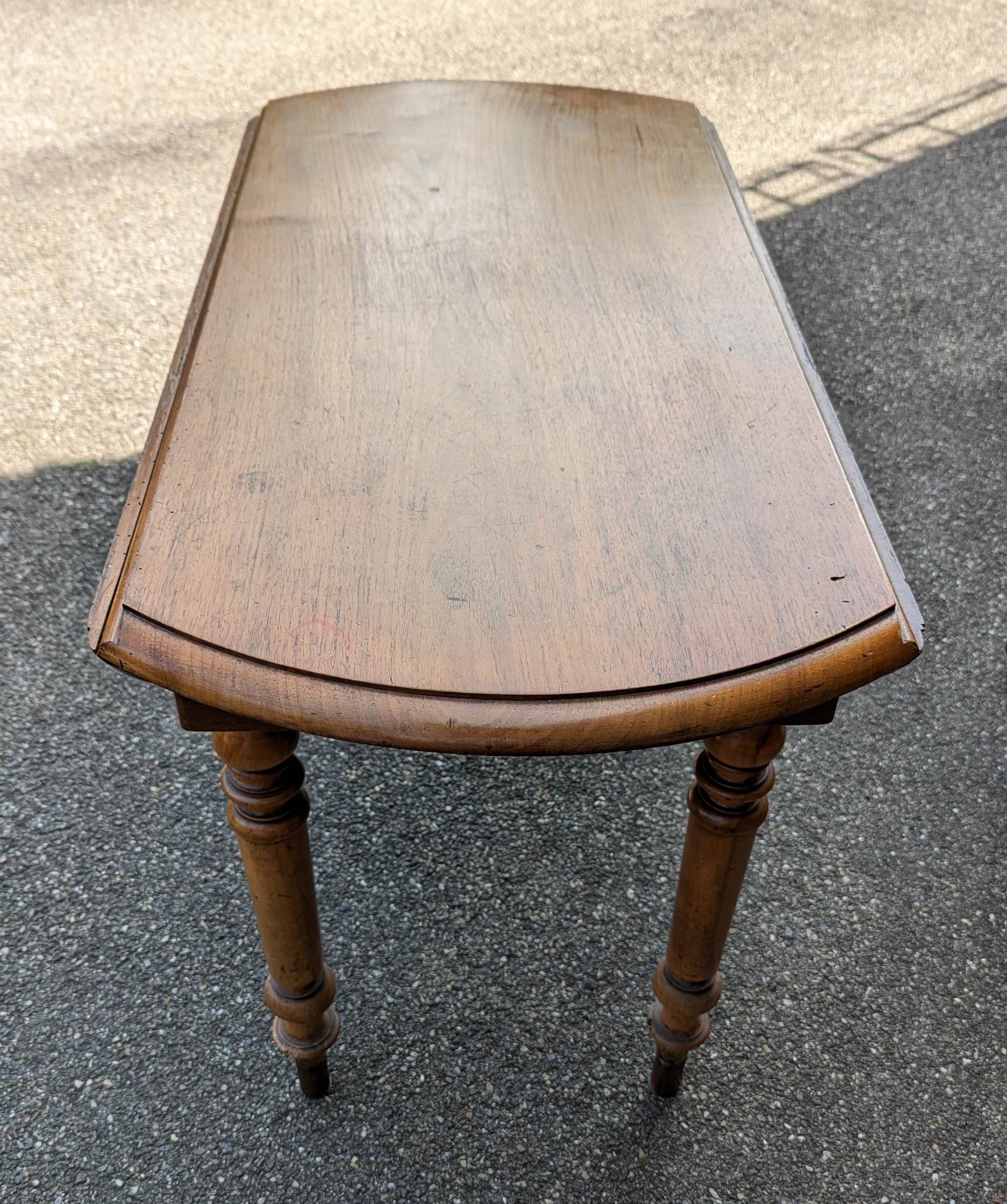 Louis Philippe oval table with flaps