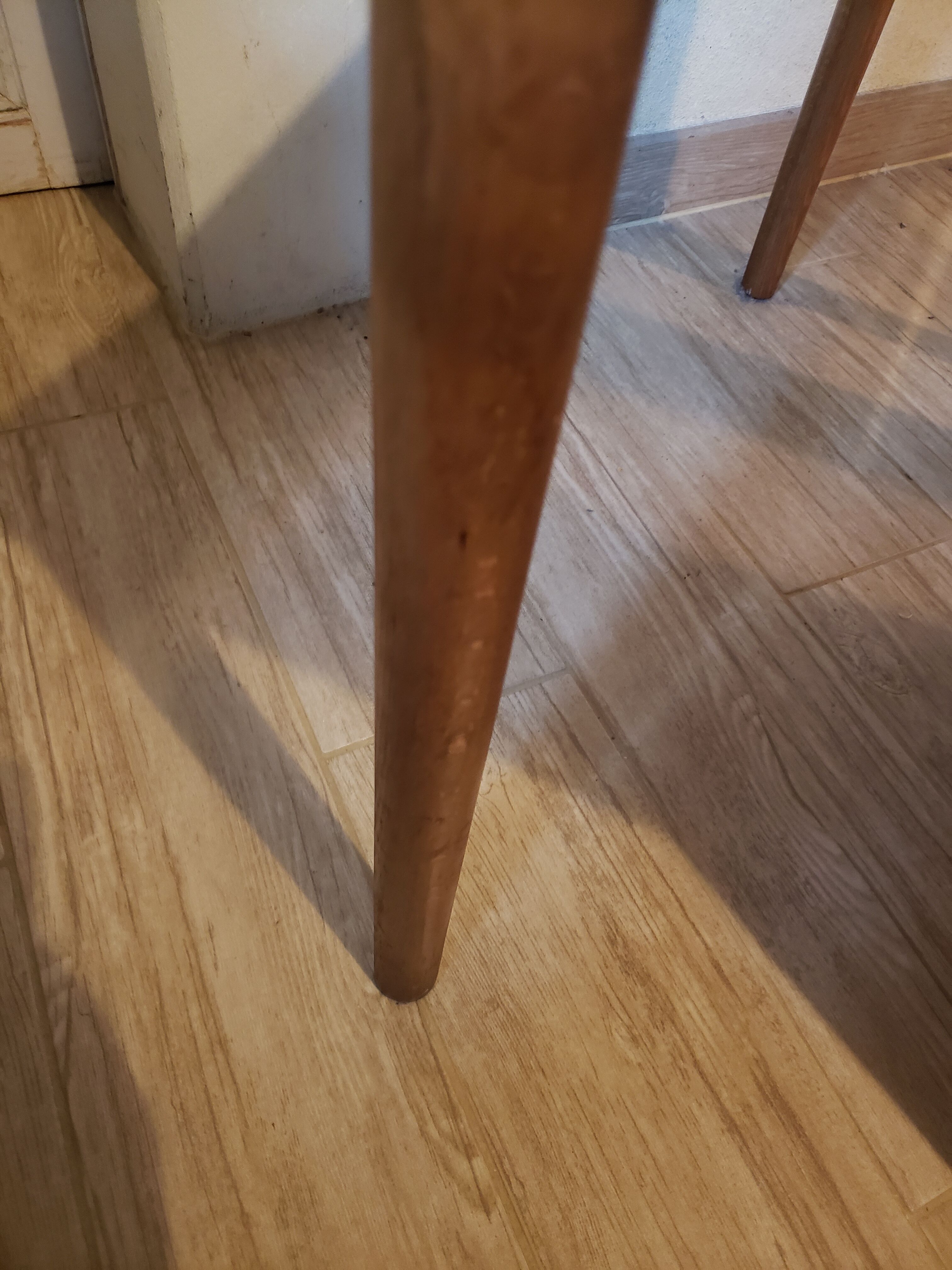 Scandinavian vintage gigognes tables