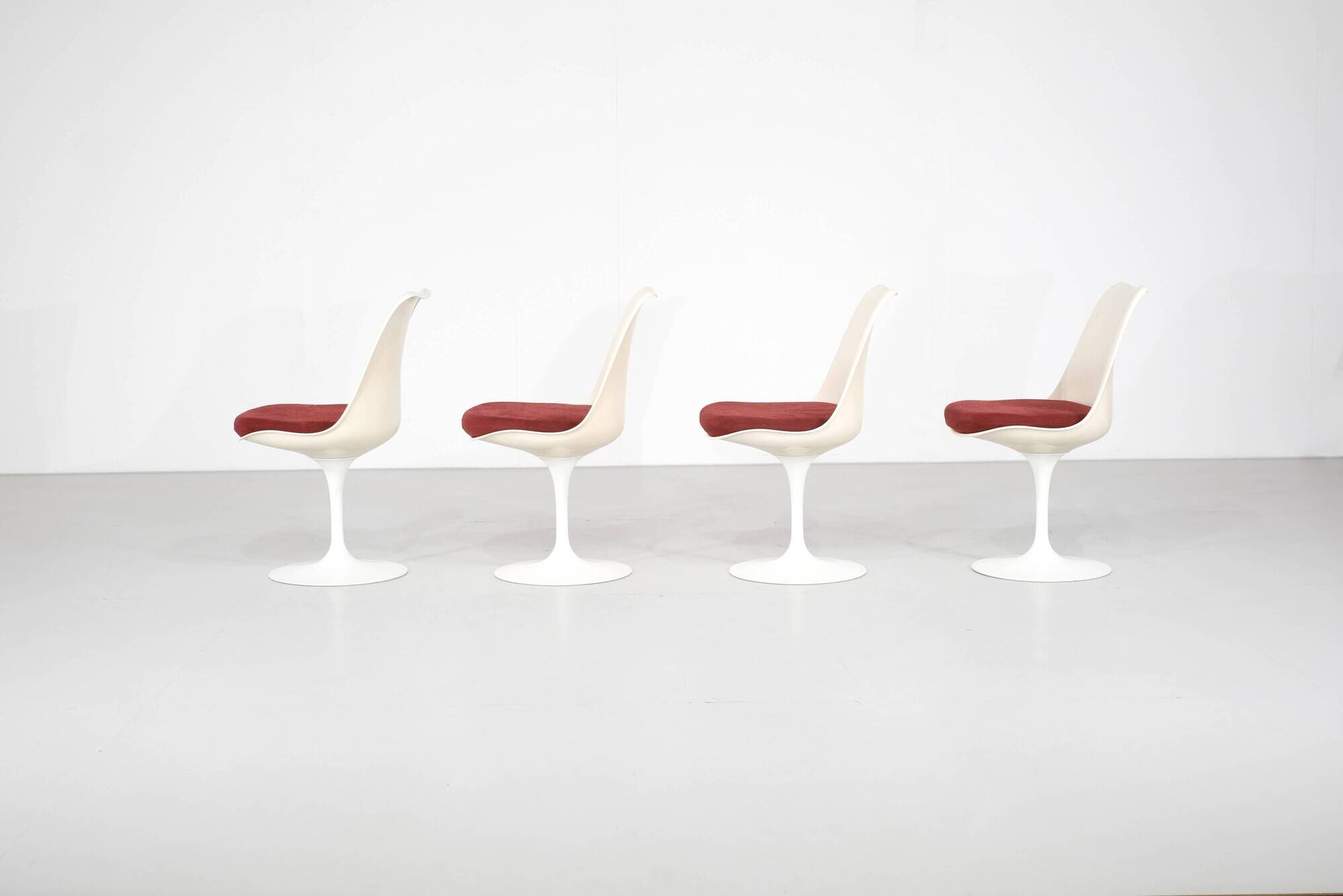 4 chaises"tulipe" par Eero Saarinen pour Knoll International, 1960
