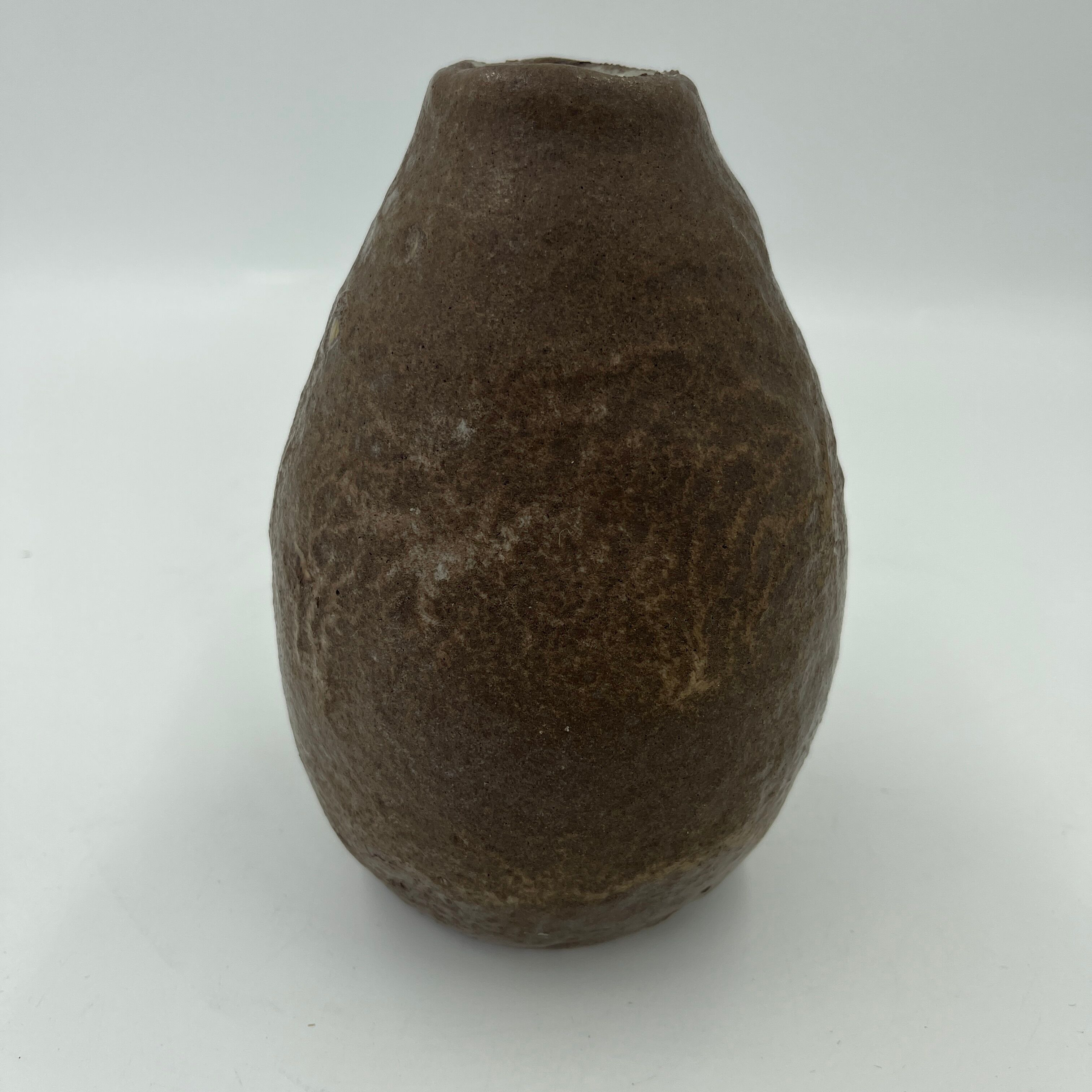 Veined terracotta vase