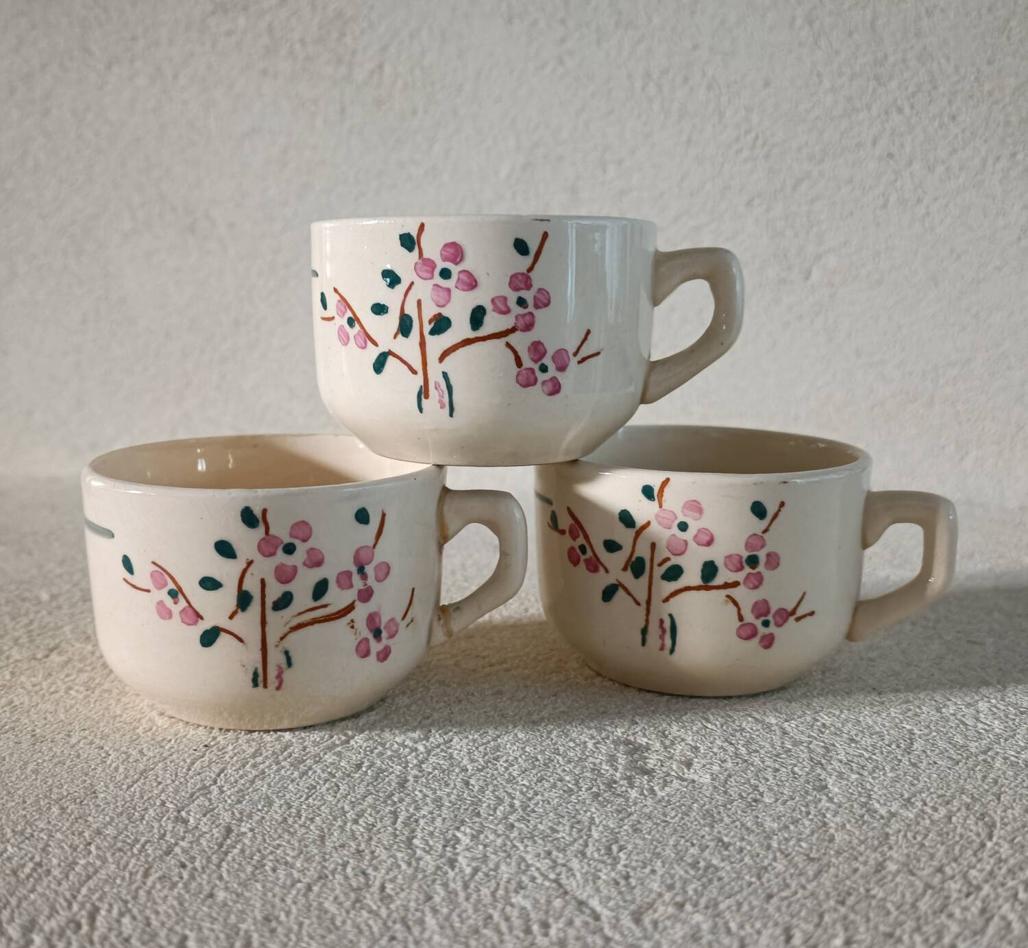 3 cups of Lunéville iron earth