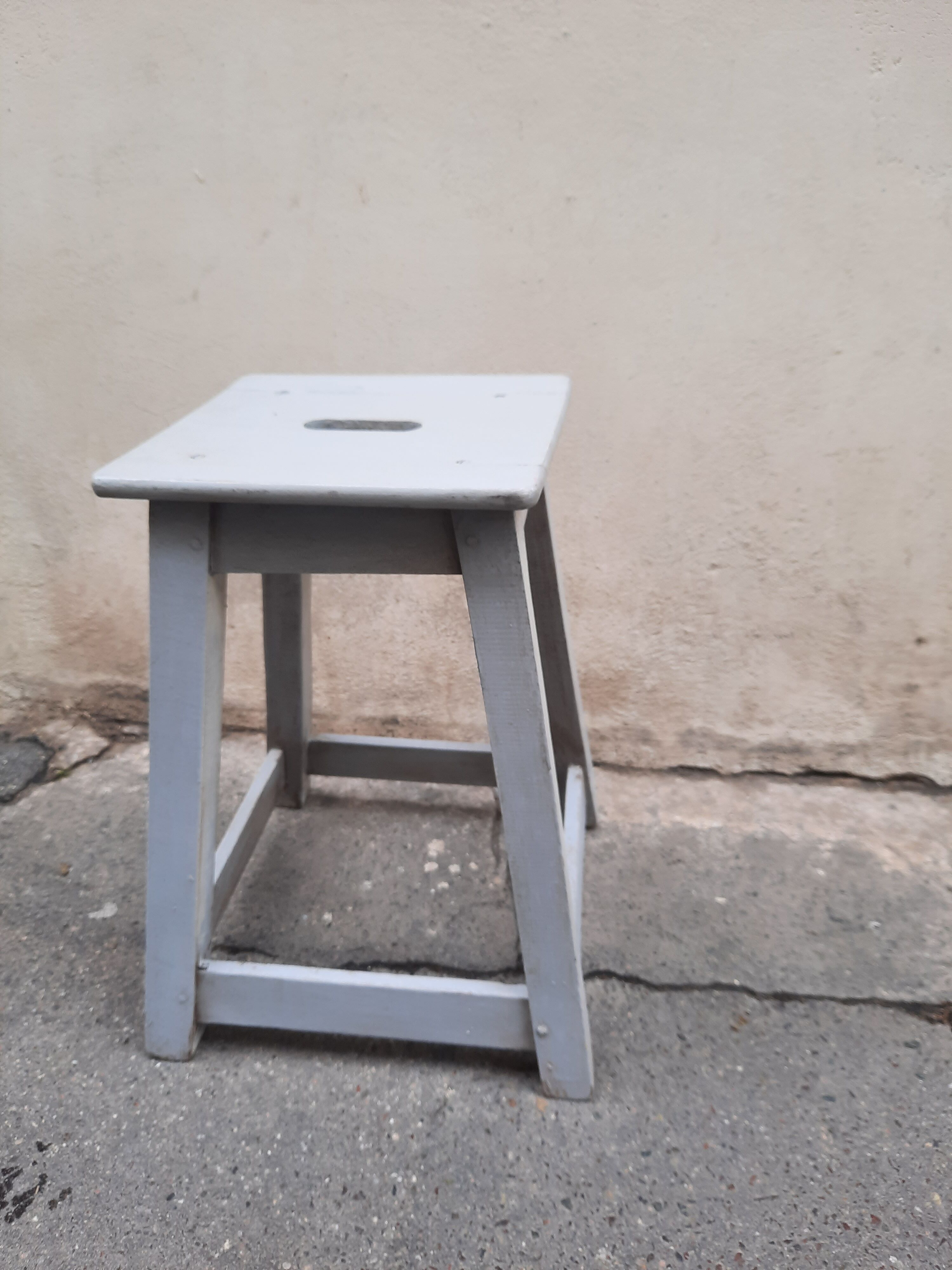 Workshop stool