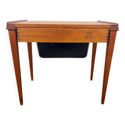 Table de couture scandinave en teck
