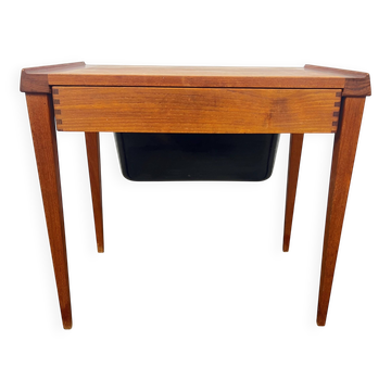 Table de couture scandinave en teck